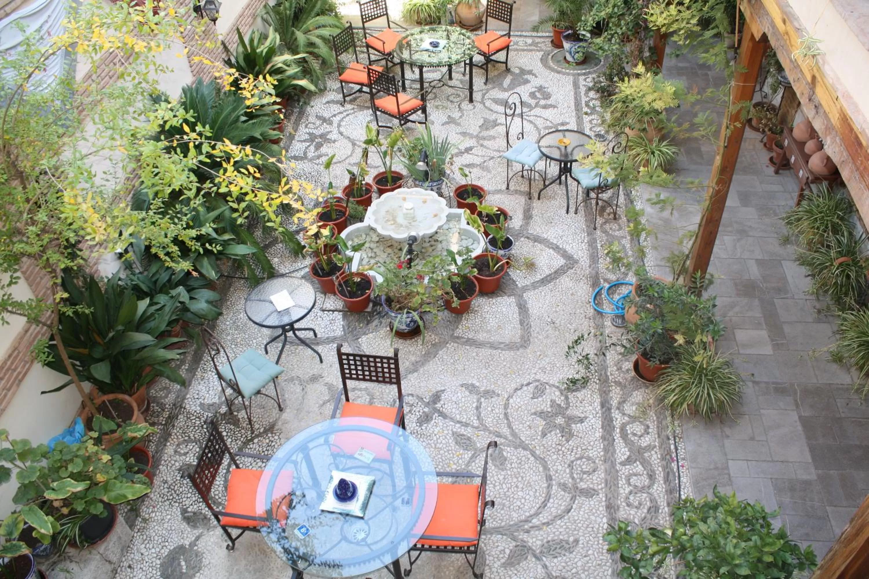 Patio in Abadía Hotel