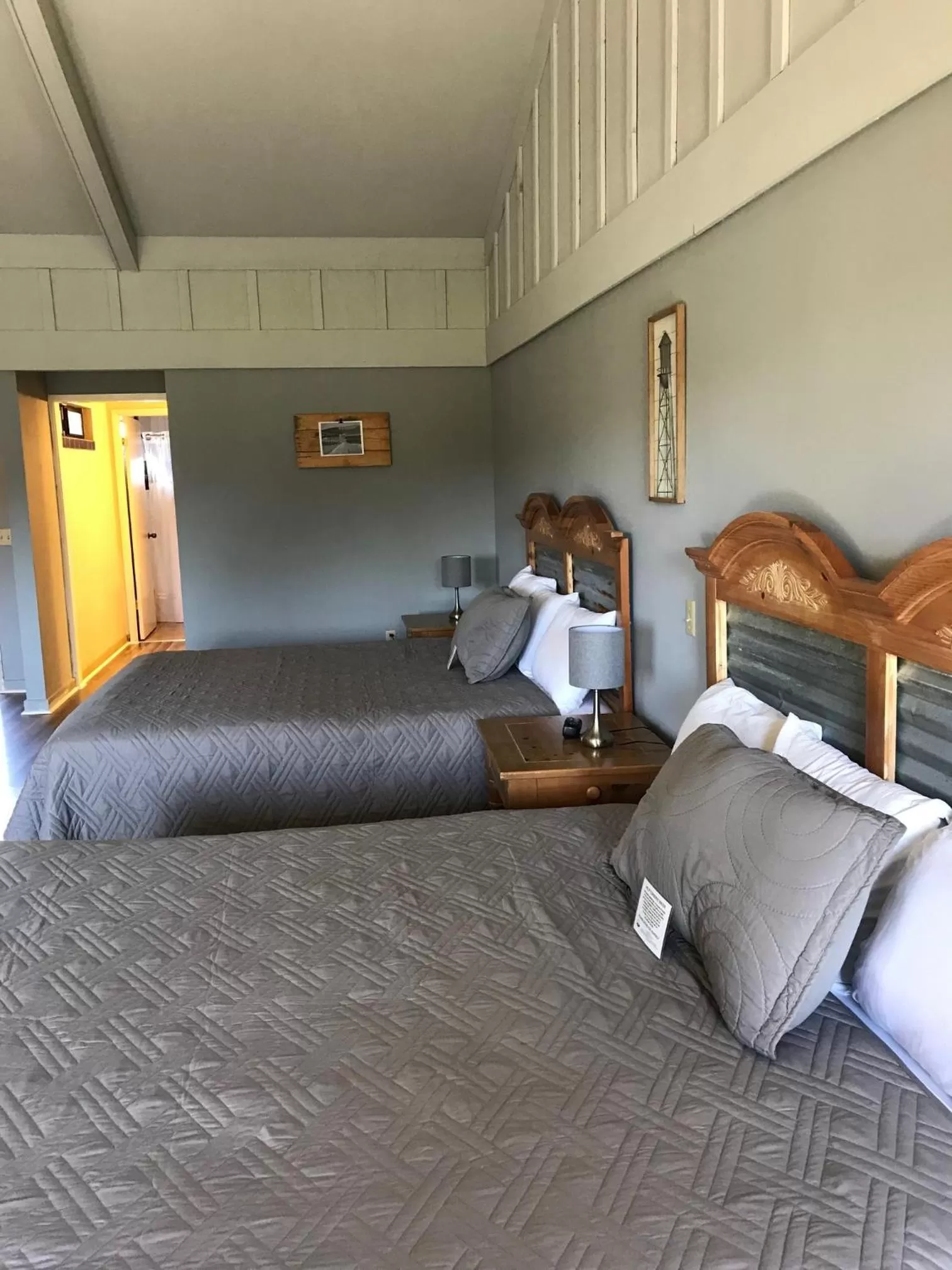 Bed in Ridgemark Golf Club and Resort