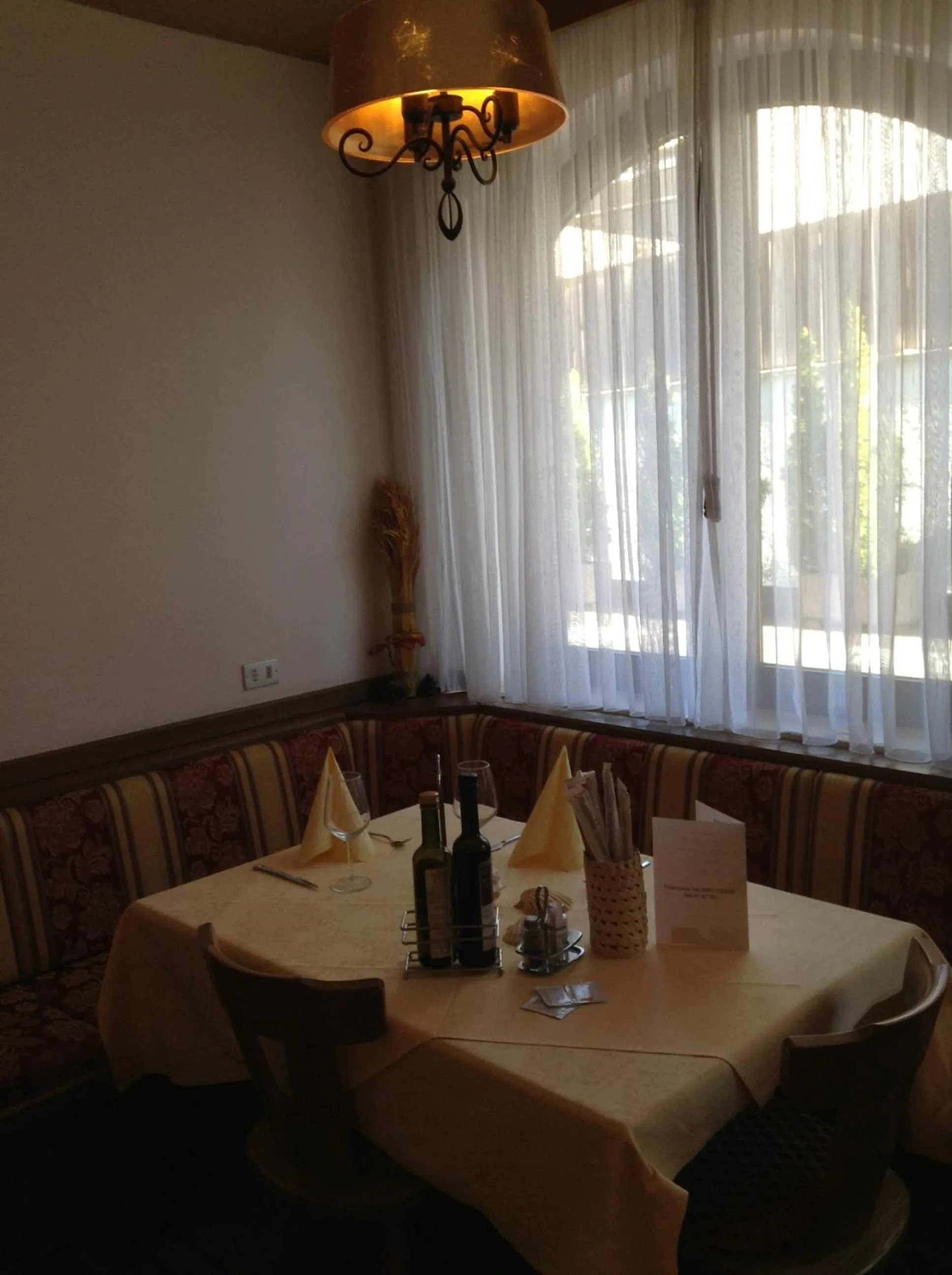 Restaurant/places to eat in Hotel Daniela