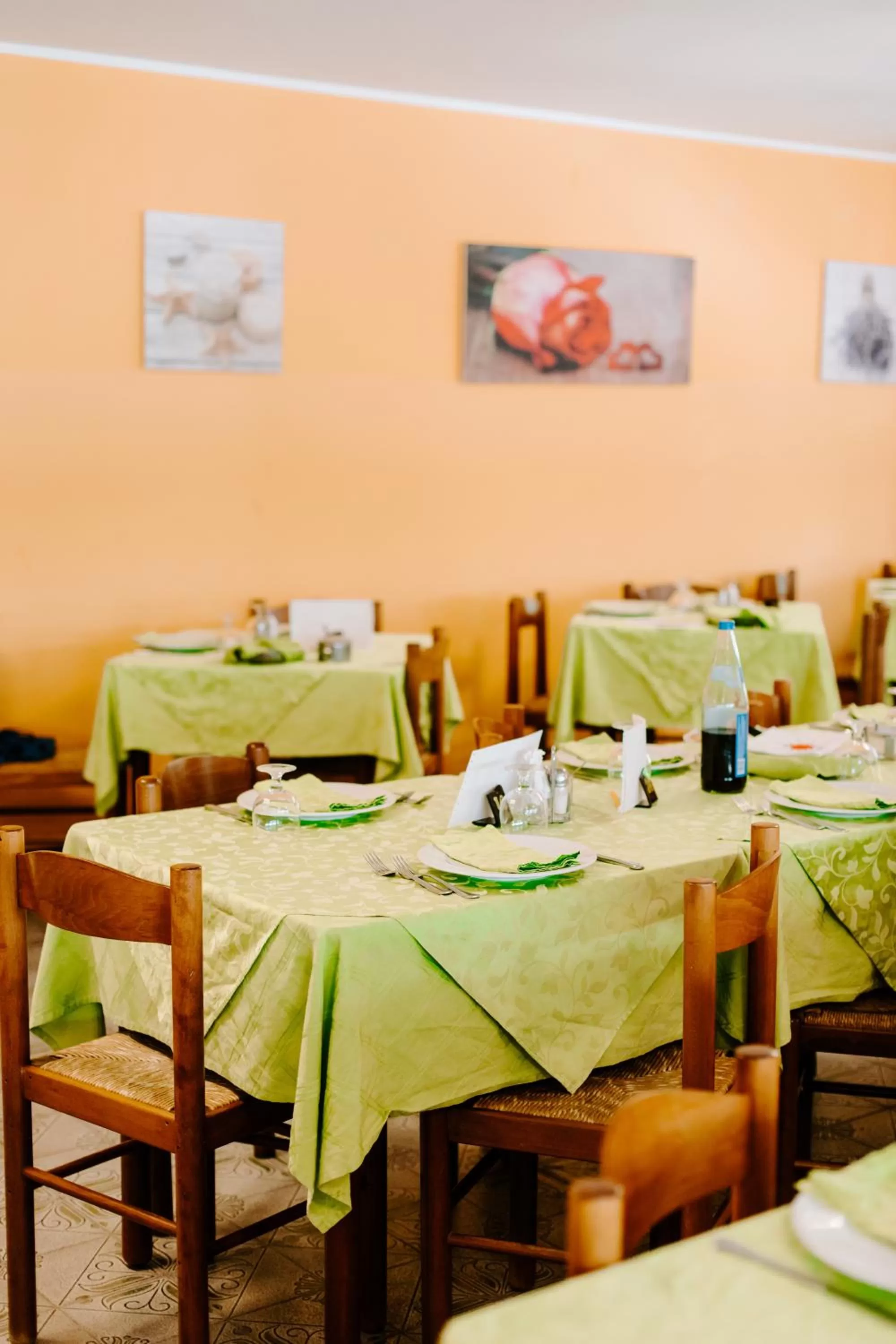 Restaurant/places to eat in Hotel Villa Claudia