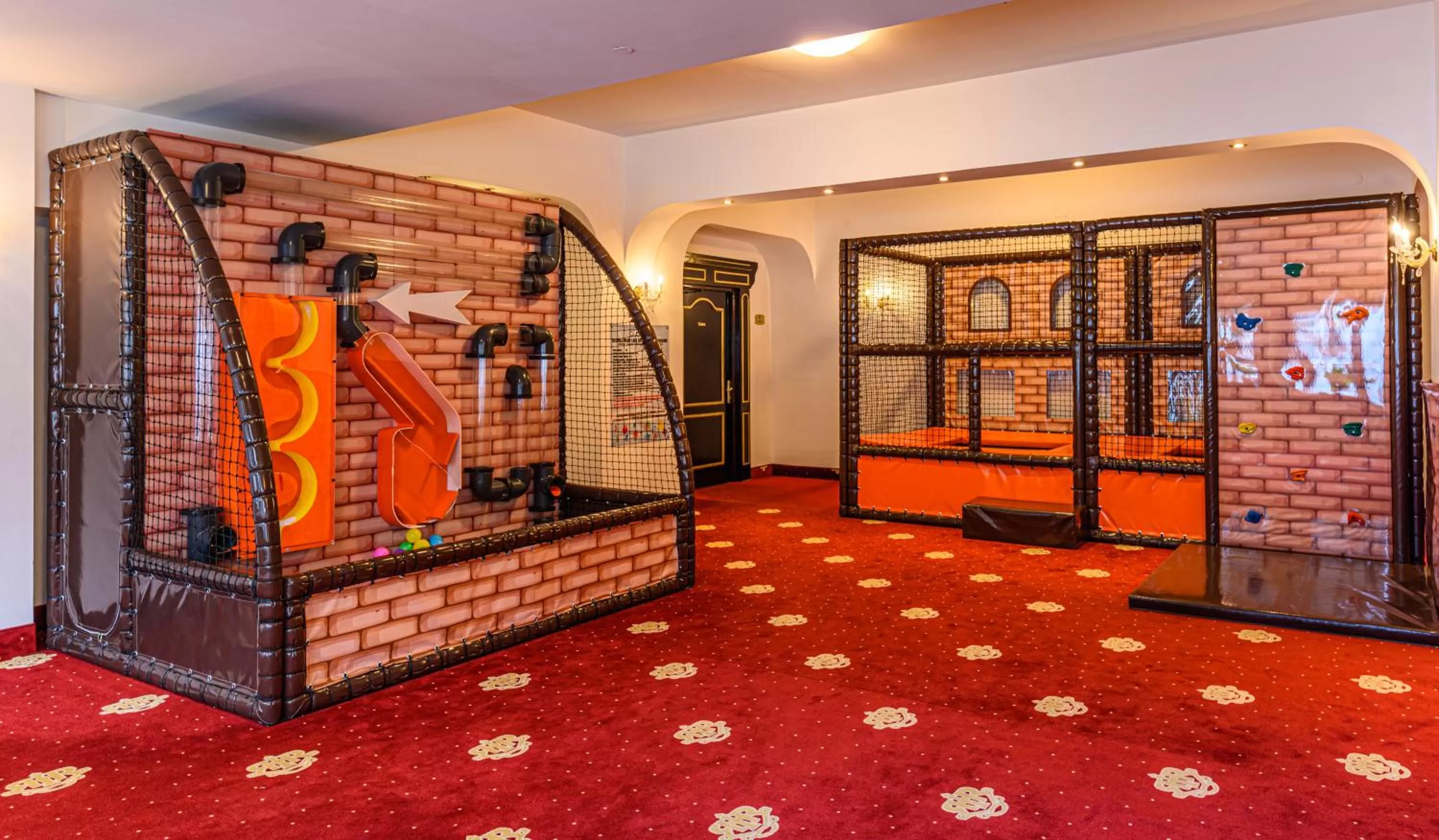 Children play ground in Aurelius Imparatul Romanilor Hotel & SPA