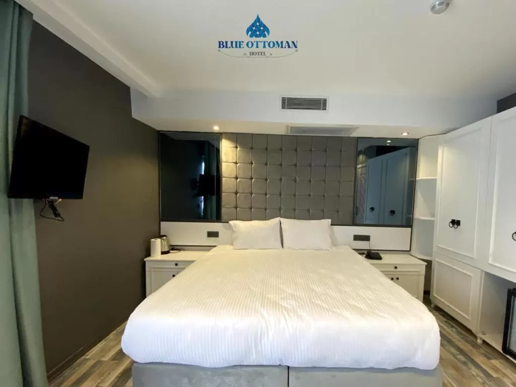 Bed in Hotel Blue Ottoman