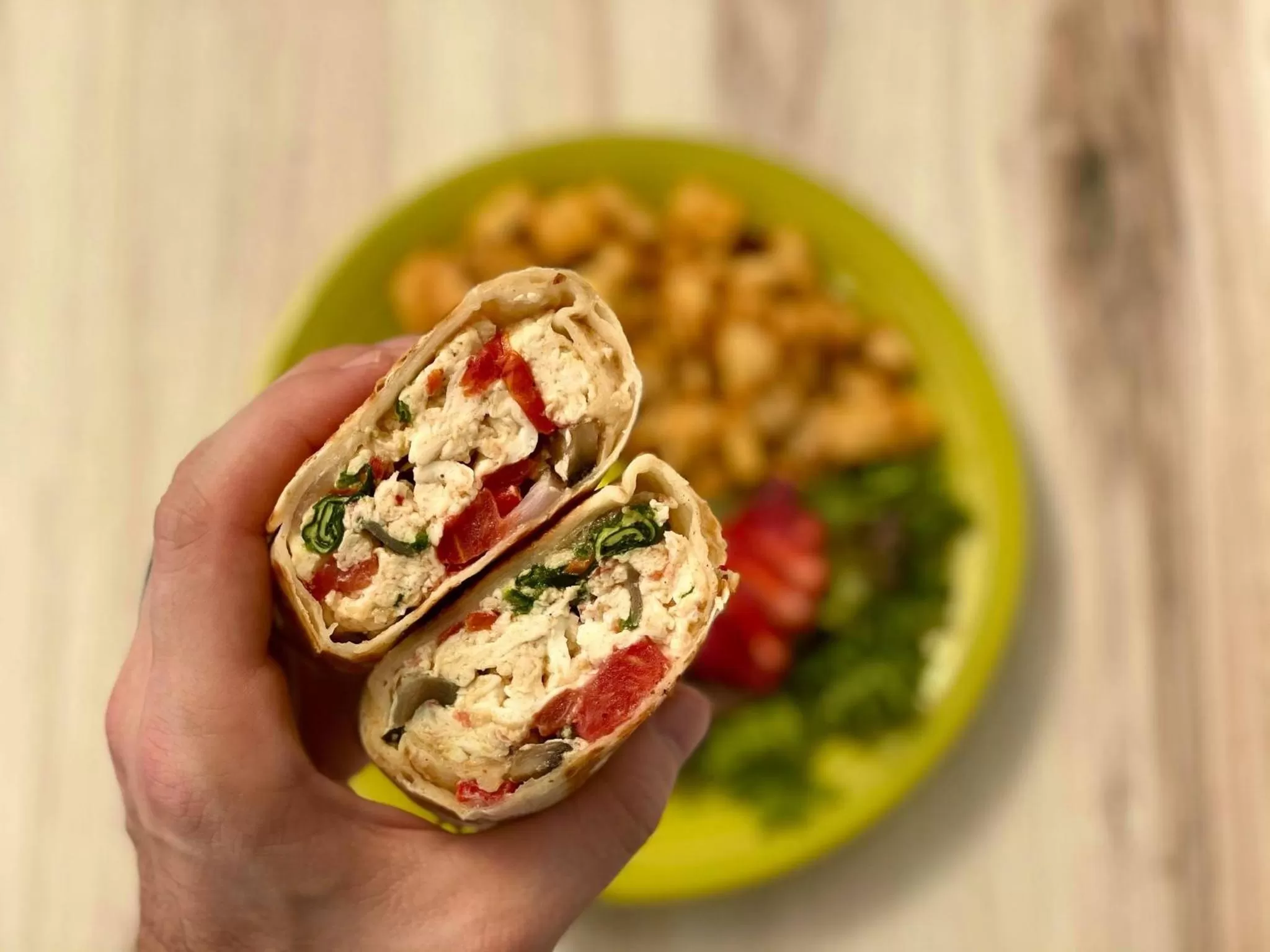 Restaurant/places to eat in Capt Hirams Resort