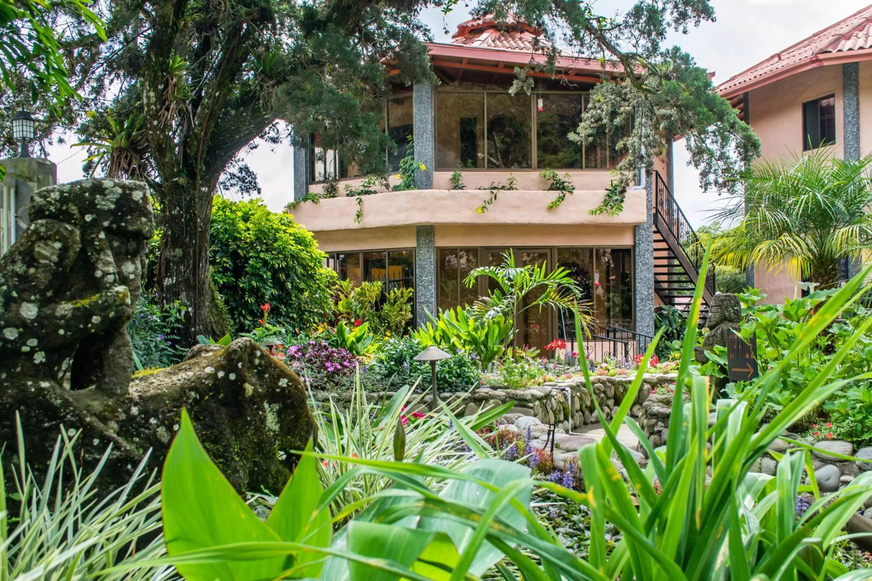 Garden in The Inn at Palo Alto
