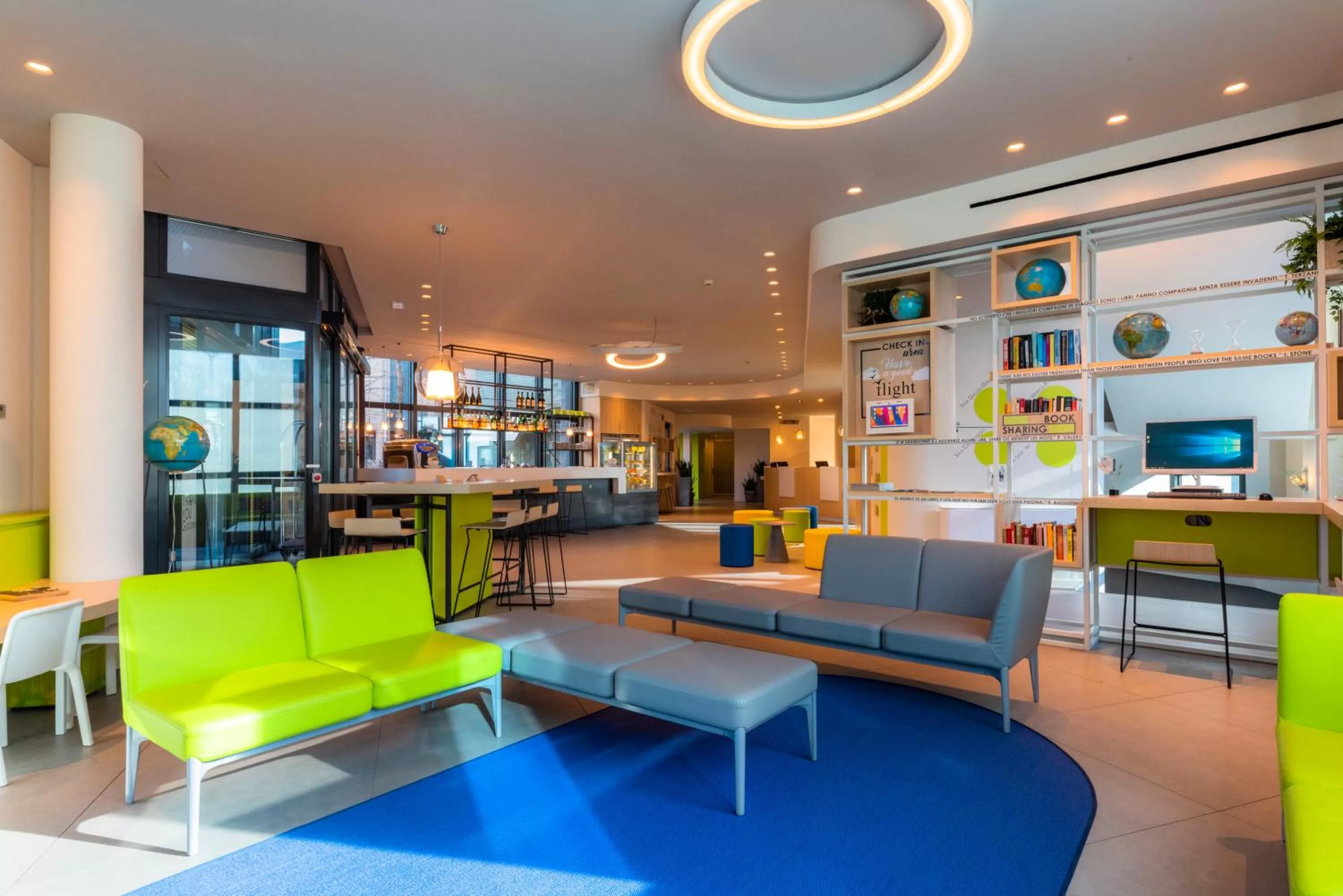 Lobby or reception in Airport Hotel Bergamo
