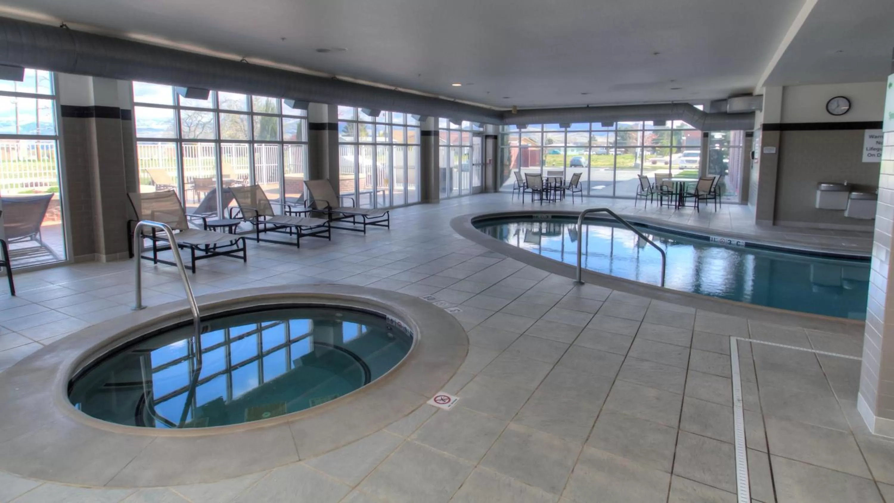 Swimming pool in Holiday Inn Boise Airport by IHG