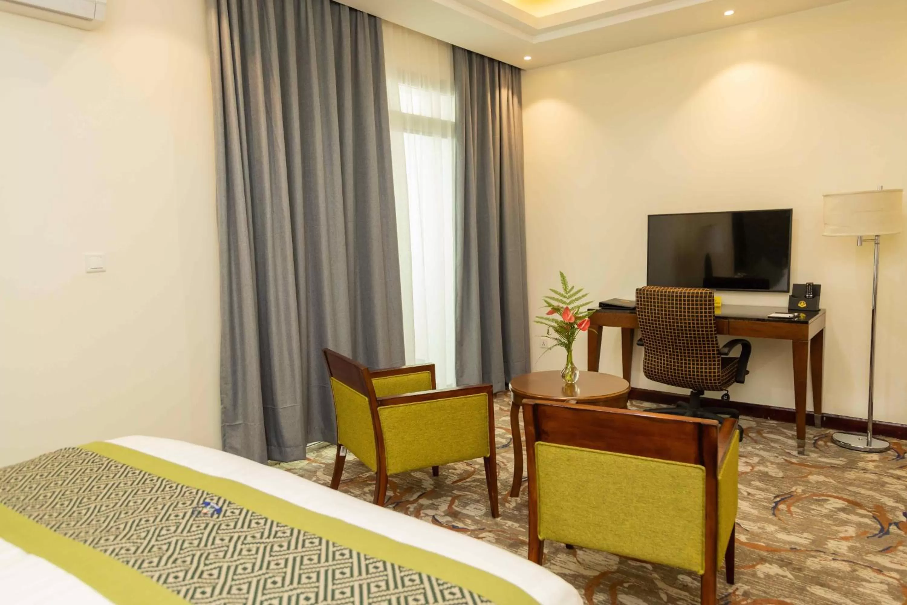 TV/Entertainment Center in Cap Kivu