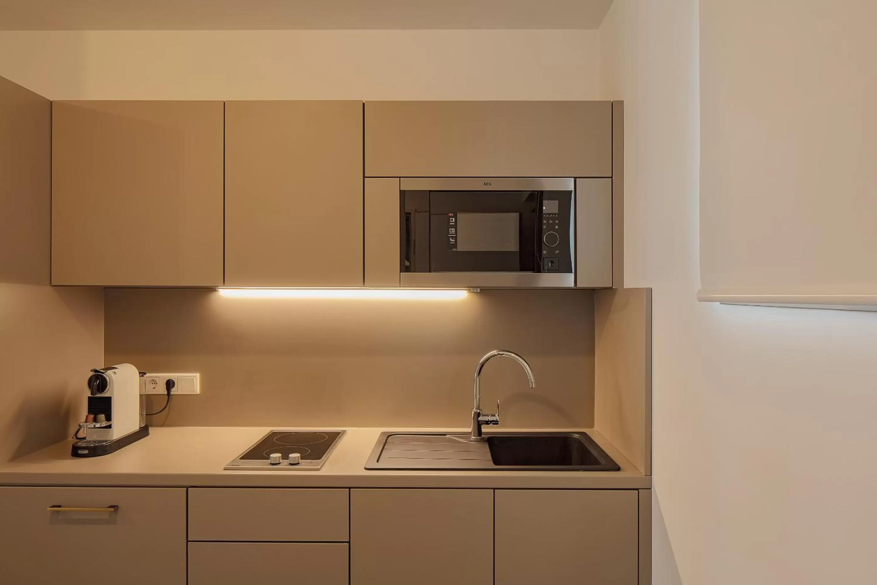 Kitchen or kitchenette in DD Suites Serviced Apartments