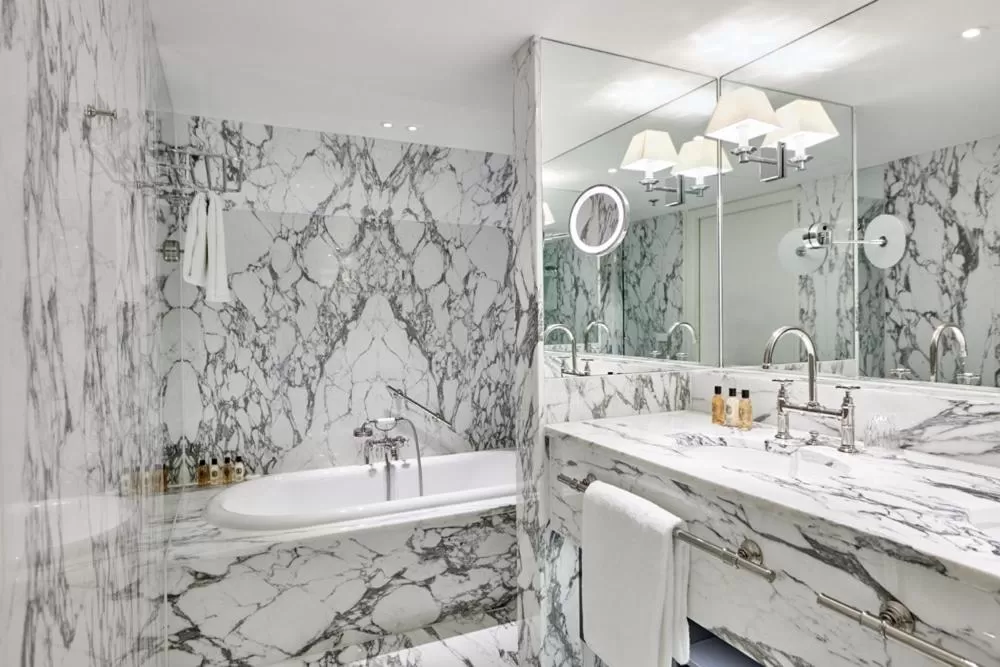 Bathroom in De L’Europe Amsterdam – The Leading Hotels of the World