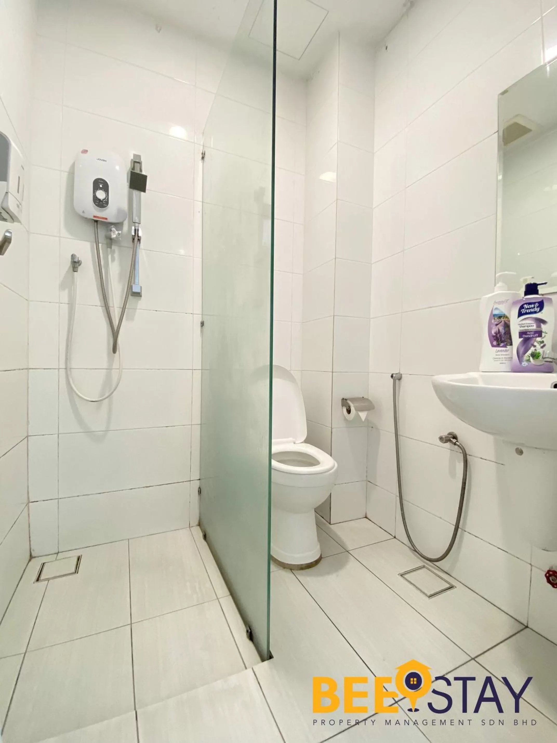 Bathroom in The Wave Suites Melaka by BEESTAY