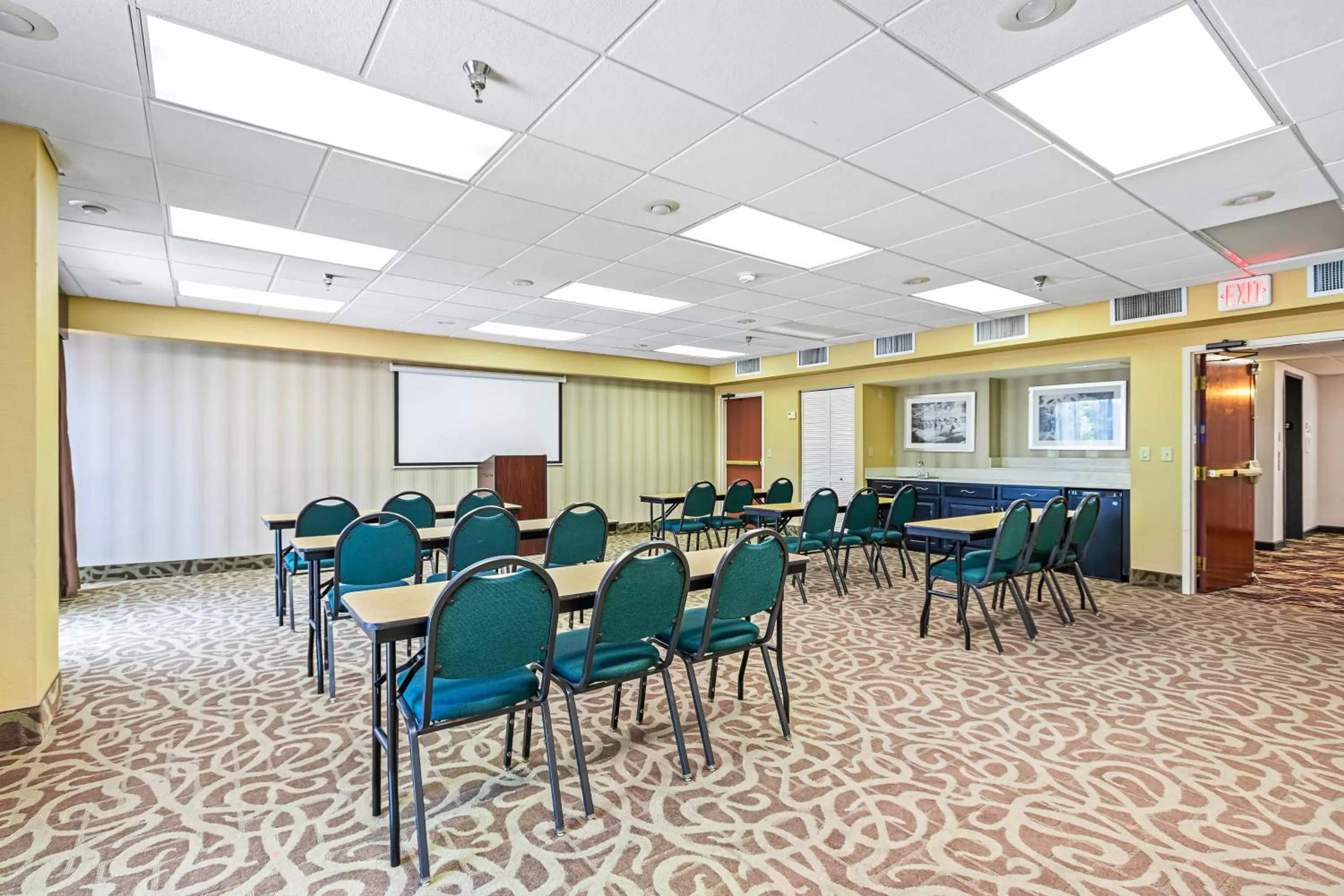 Meeting/conference room in Holiday Inn - St. Petersburg West by IHG