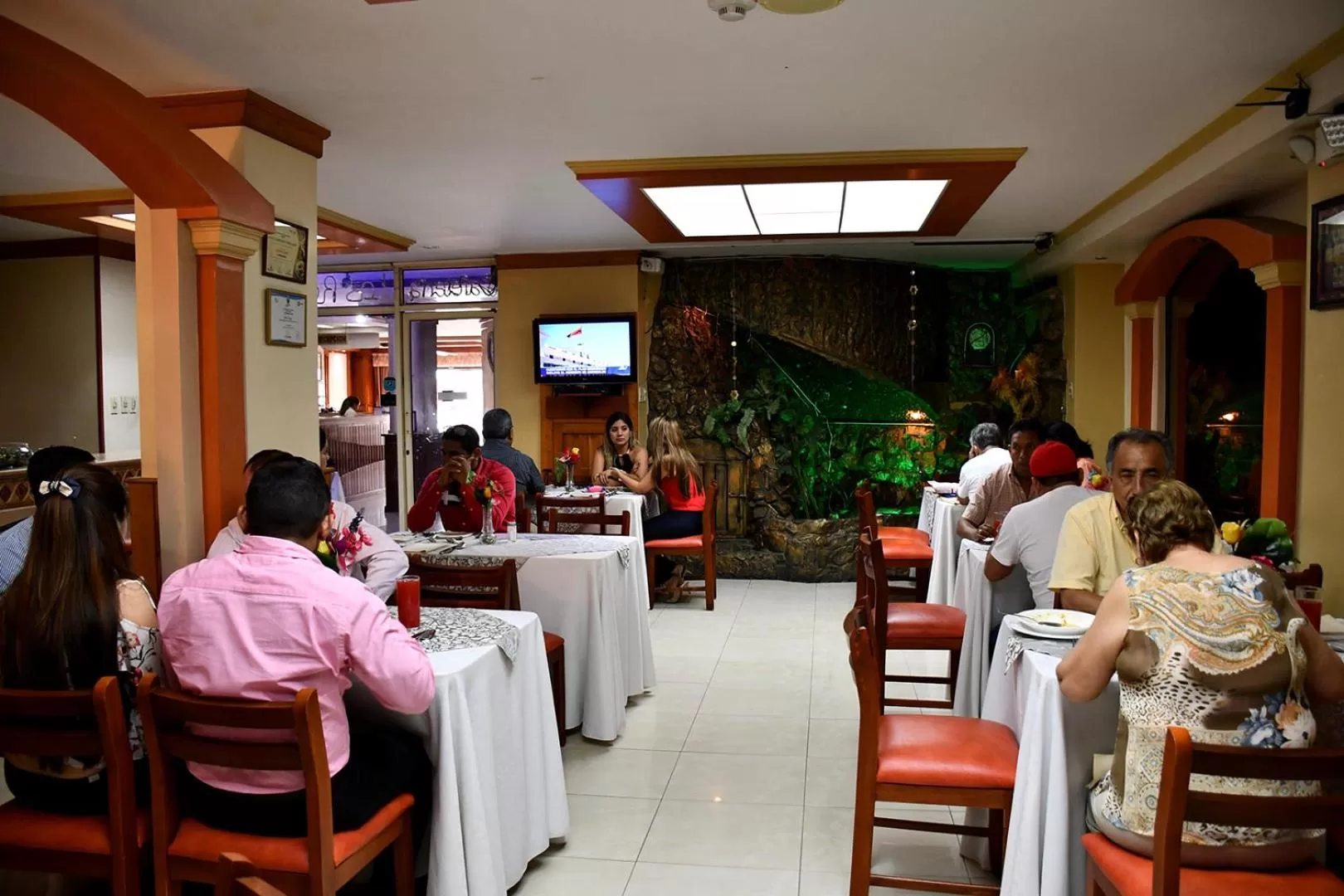 Restaurant/Places to Eat in REGAL HOTEL