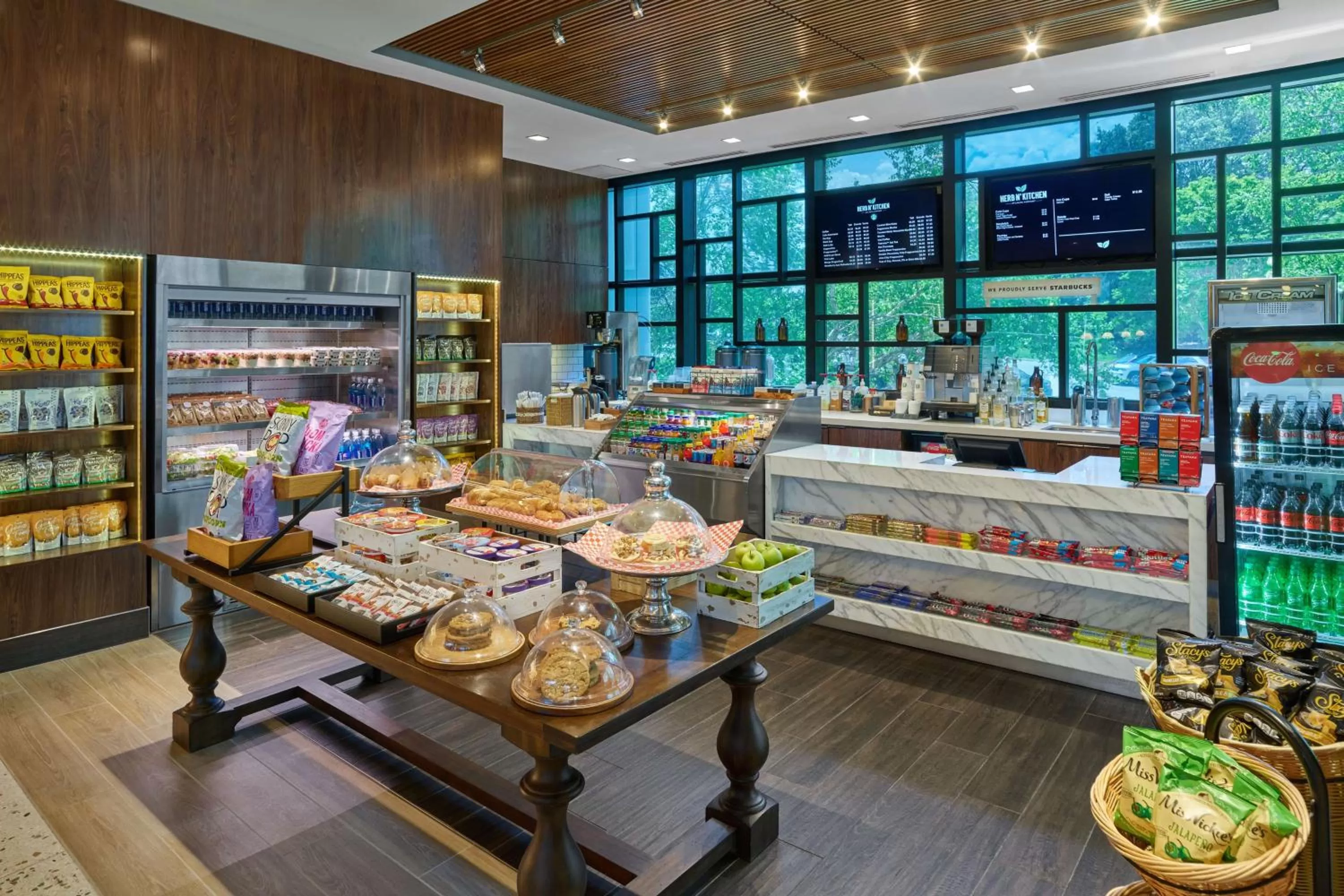 Restaurant/places to eat in Hilton Atlanta Airport