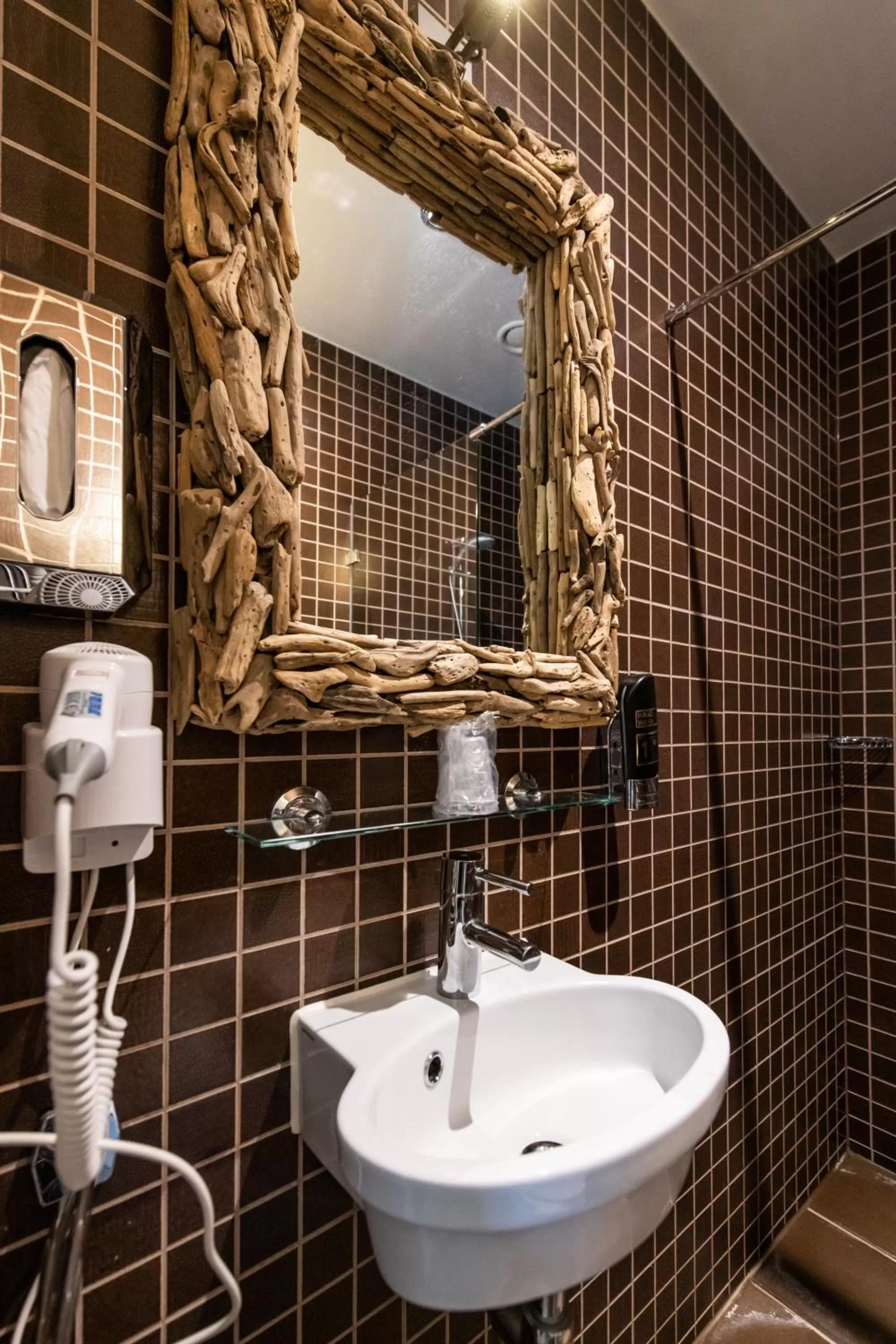 Bathroom in Acostar Hotel