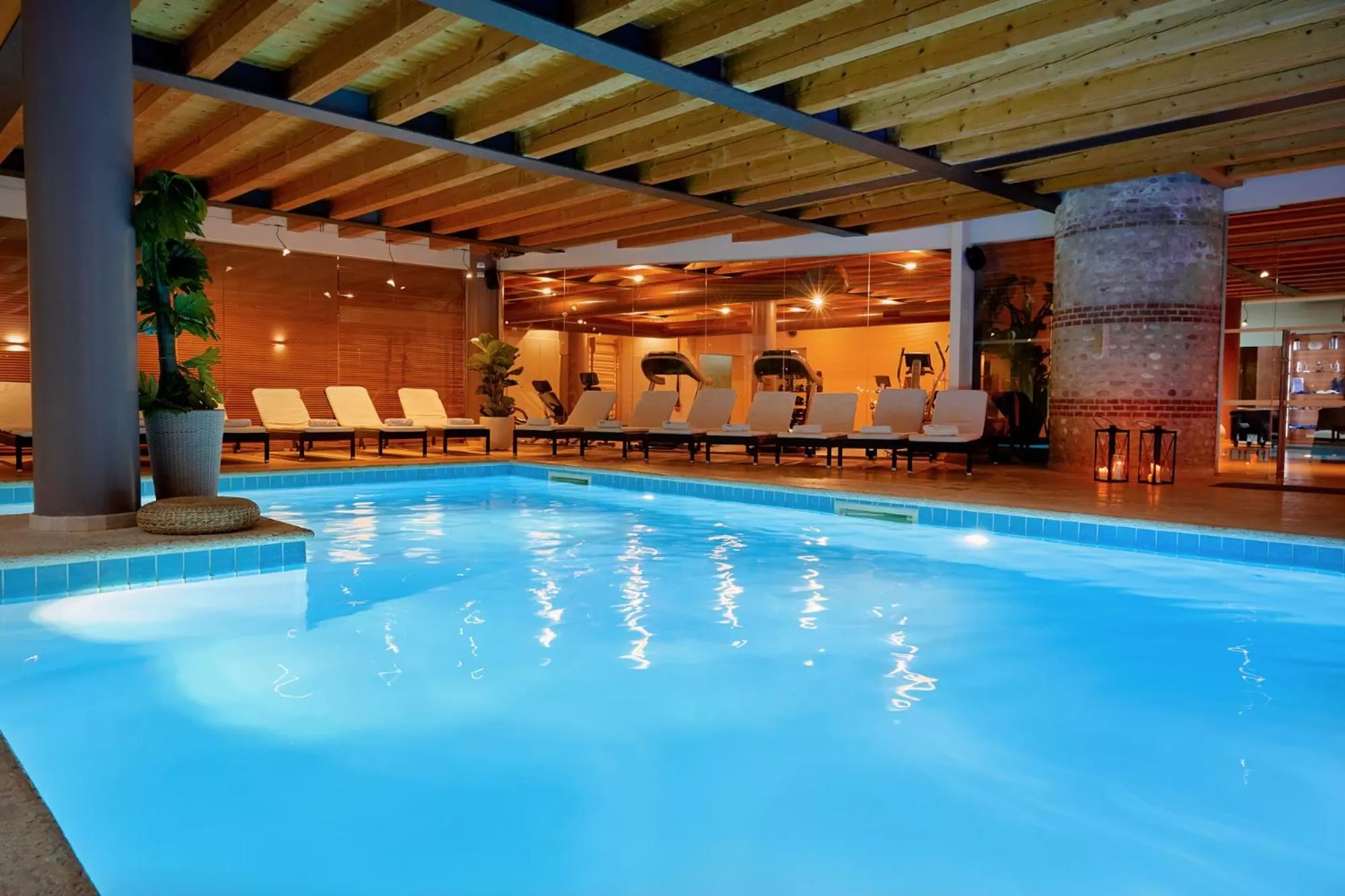 Swimming pool in Hotel Veronesi La Torre