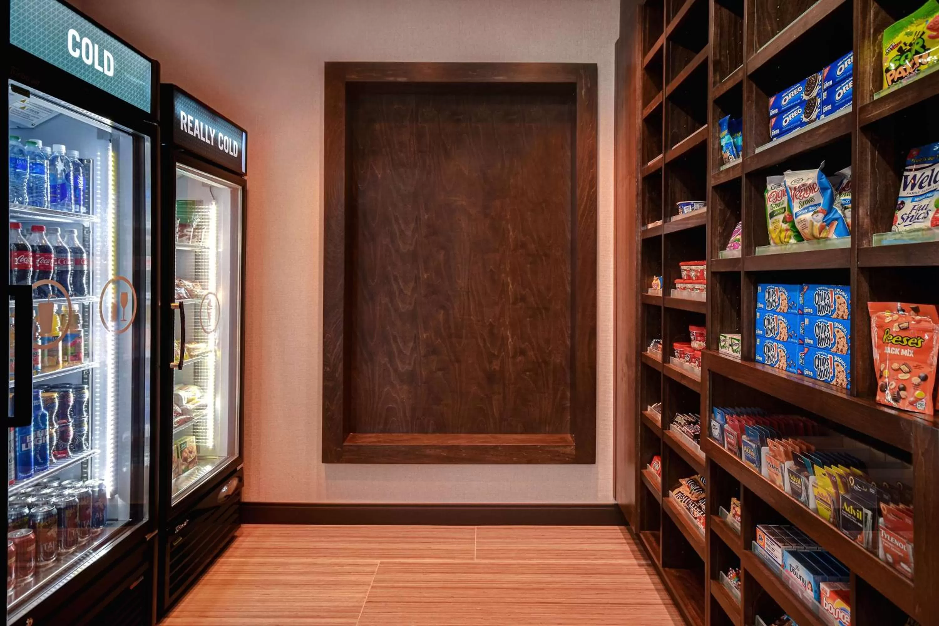 Dining area in Home2 Suites By Hilton Tucson Downtown