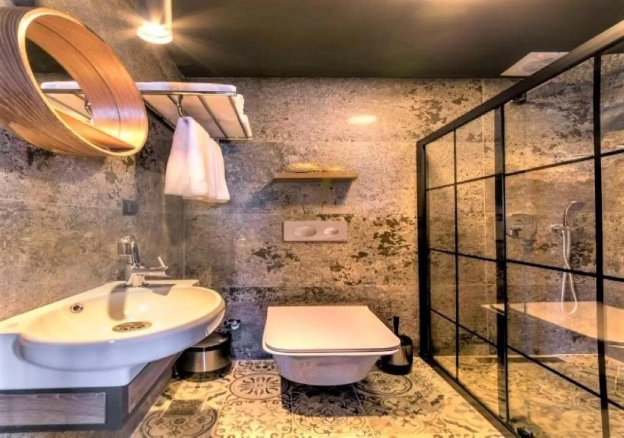 Bathroom in Sunset Hotel Marmaris