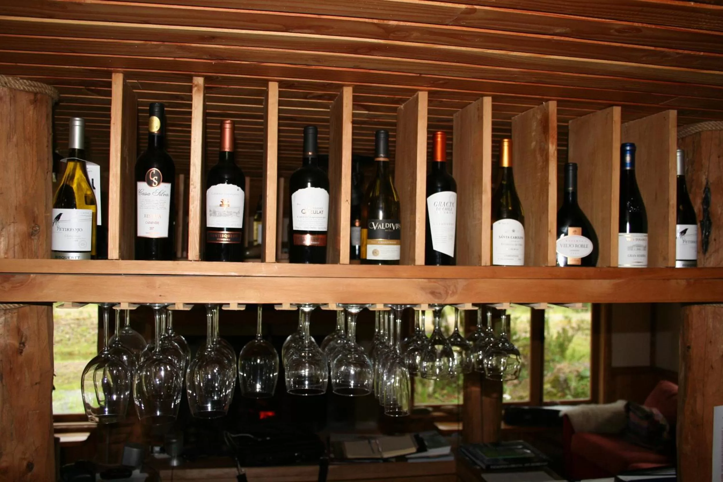 Lounge or bar in Posada Queulat