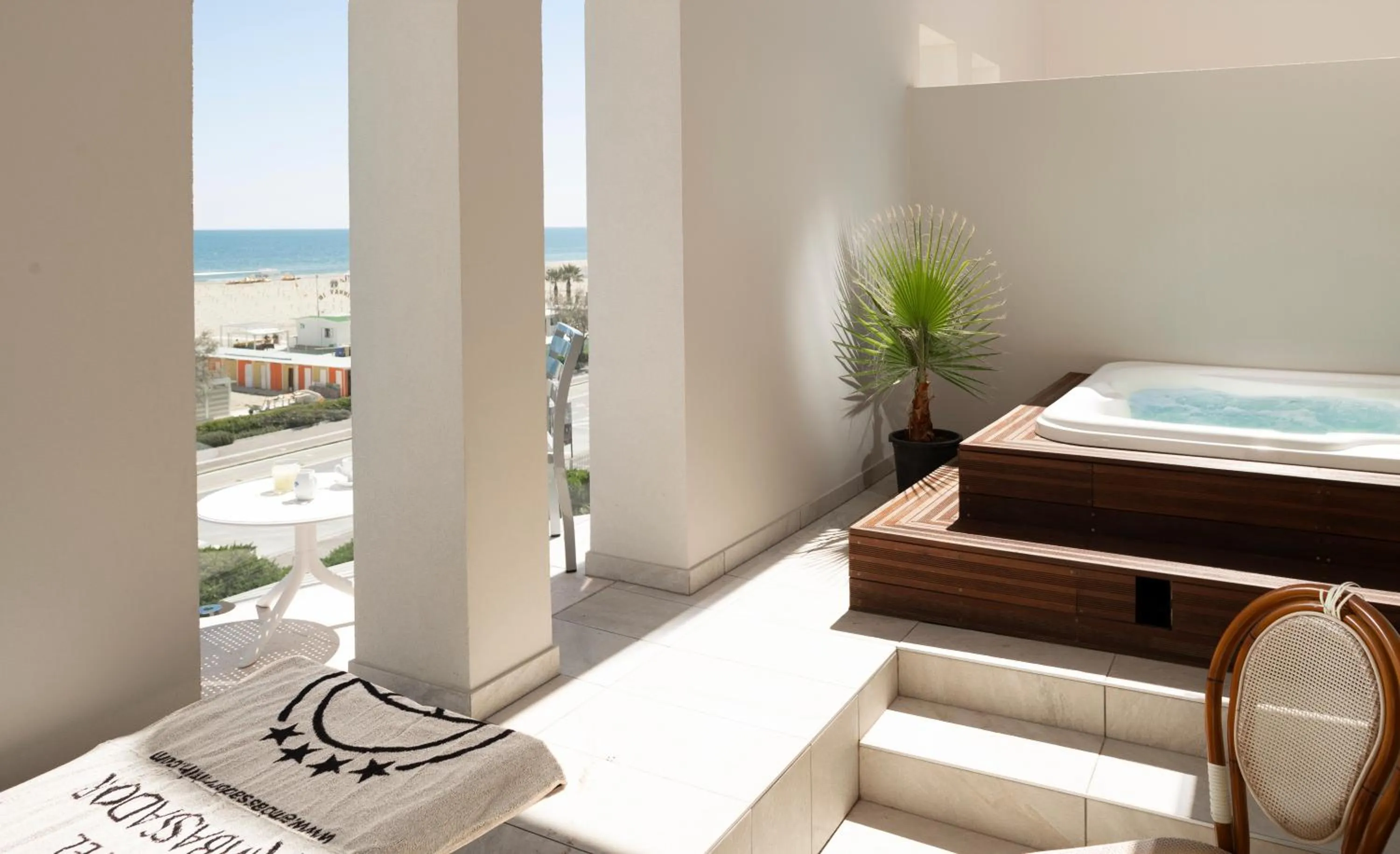 Decorative detail, Bed in Hotel Ambassador