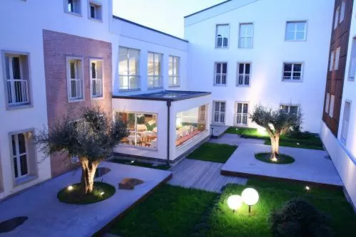 Garden in Admiral Park Hotel by Falco D'Oro Hotels