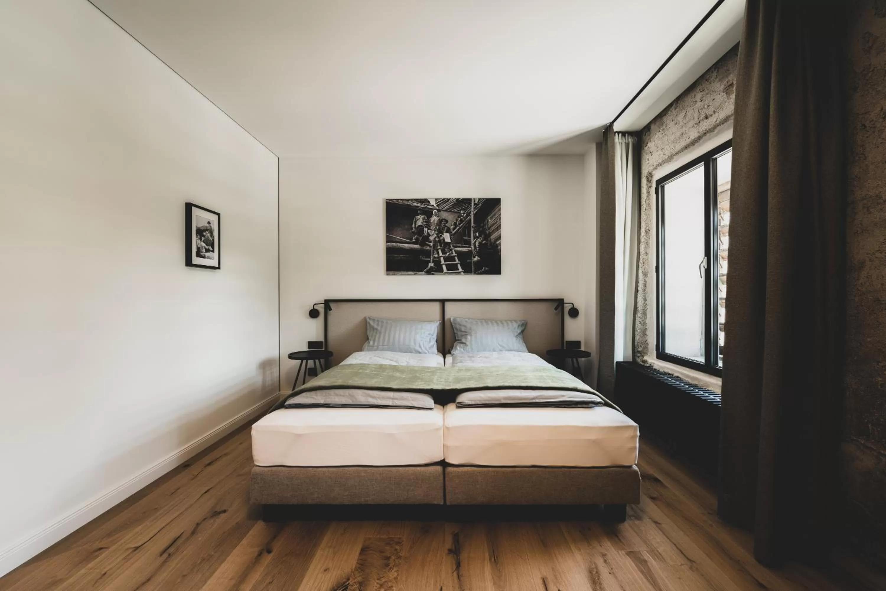 Bed in LANDHOTEL ALTE ZOLLSTATION- Historical Building