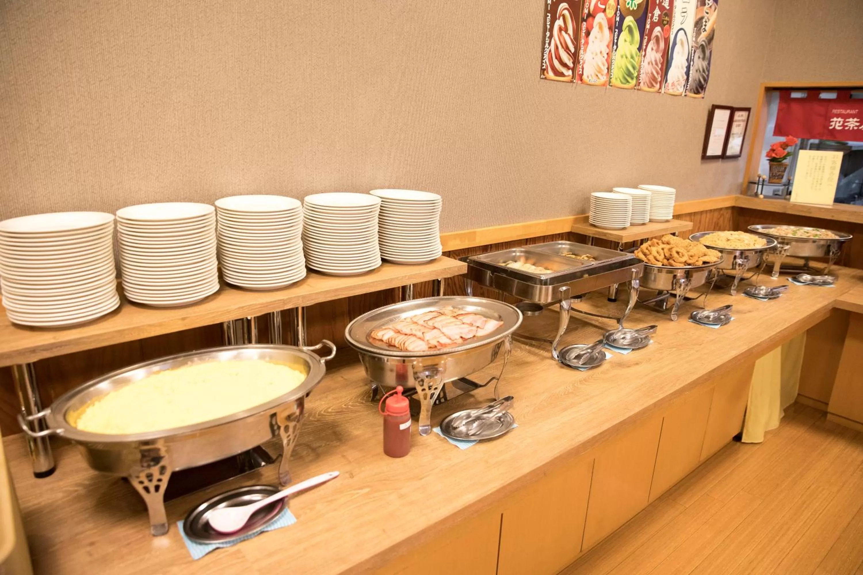 Buffet breakfast in Route Inn Grantia Hanyu Spa Resort