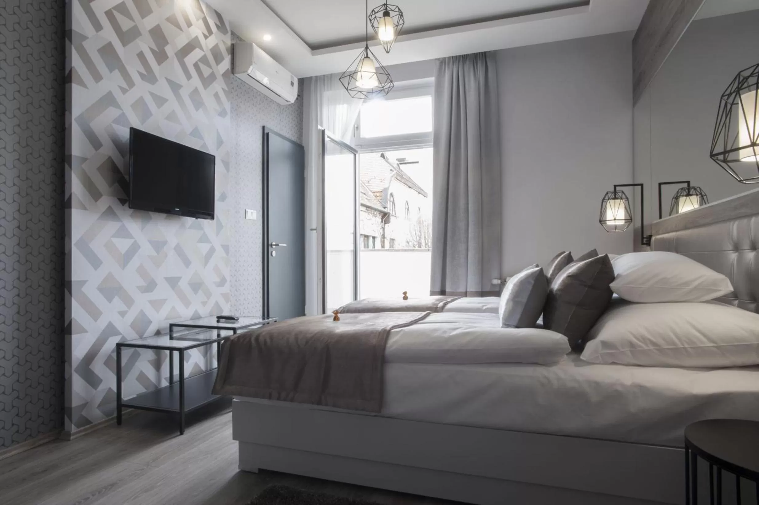 TV and multimedia, Bed in Hotel Talizmán