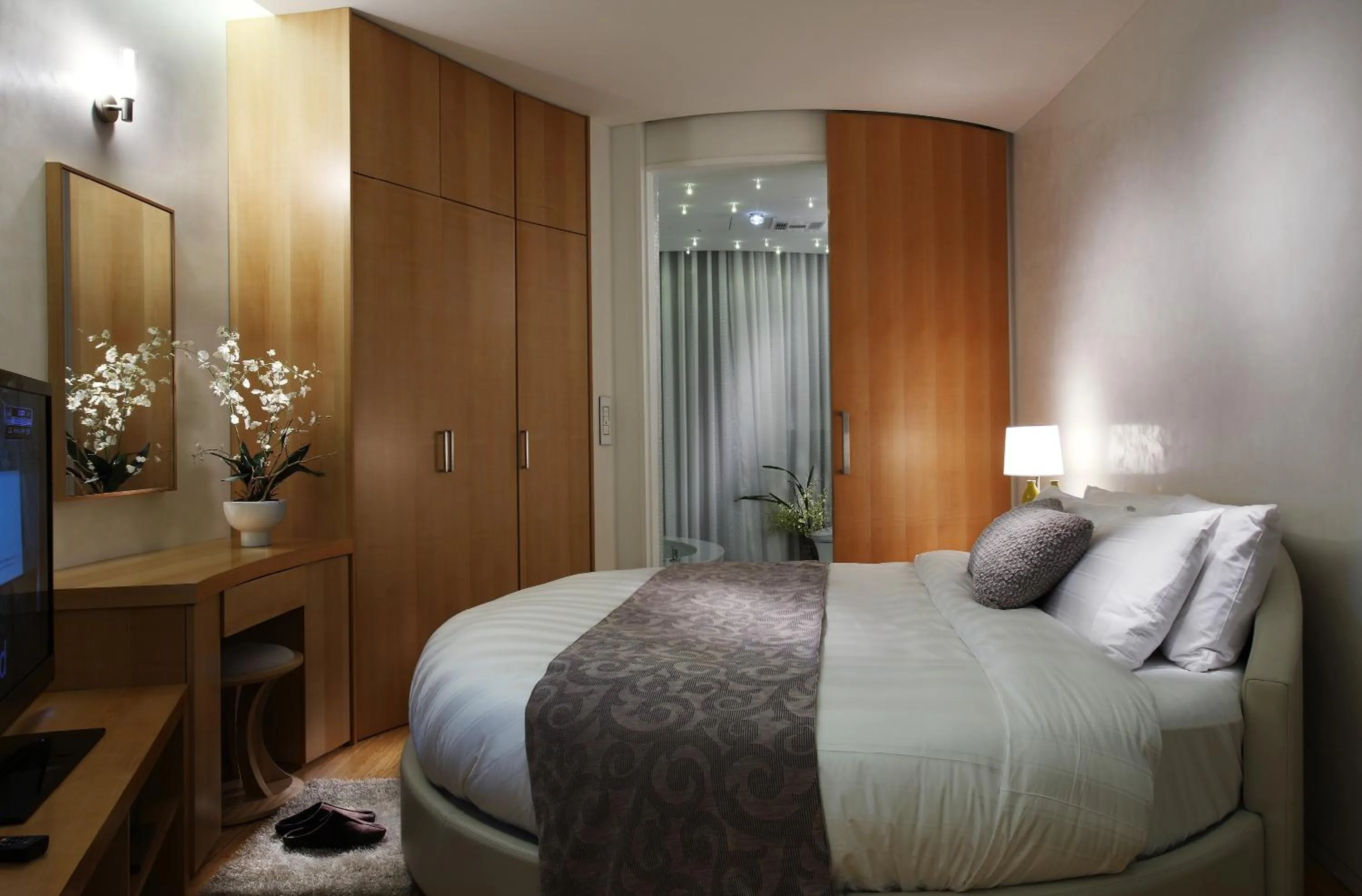 Bedroom, Bed in Lotte Resort Jeju Artvillas