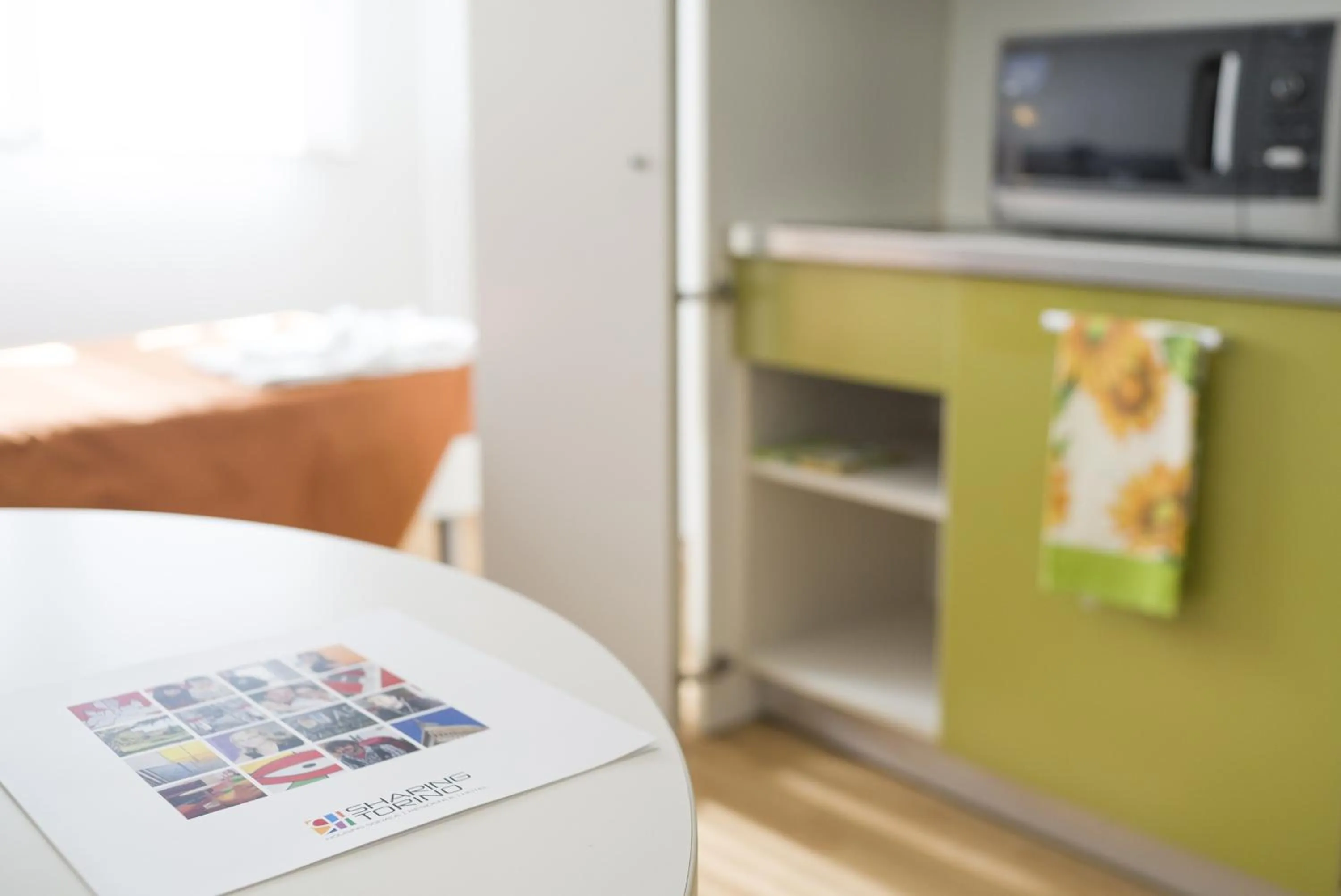 Photo of the whole room in Hotel Sharing