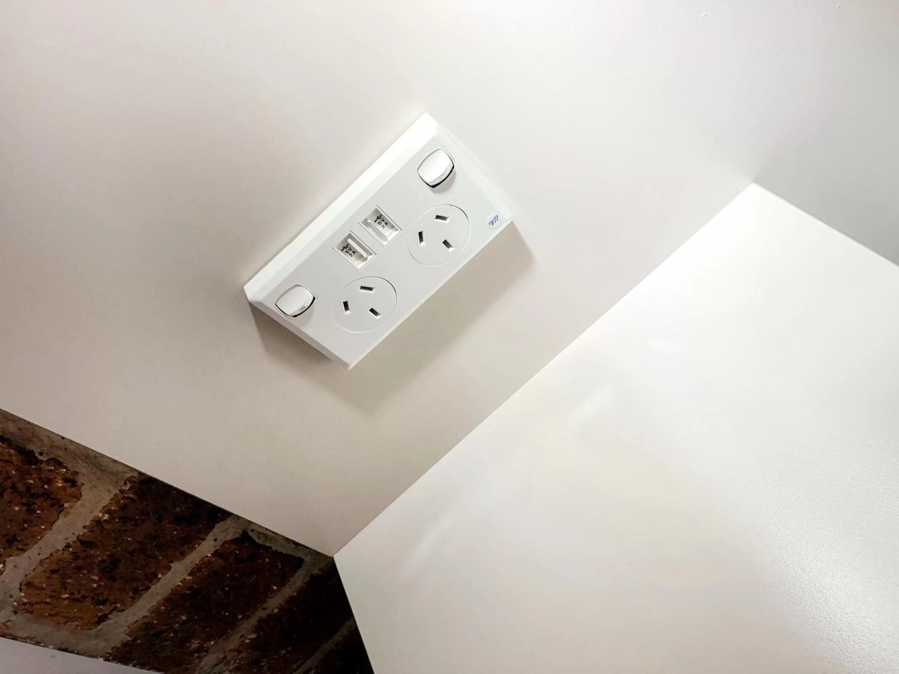 TV and multimedia in Leeton Heritage Motor Inn