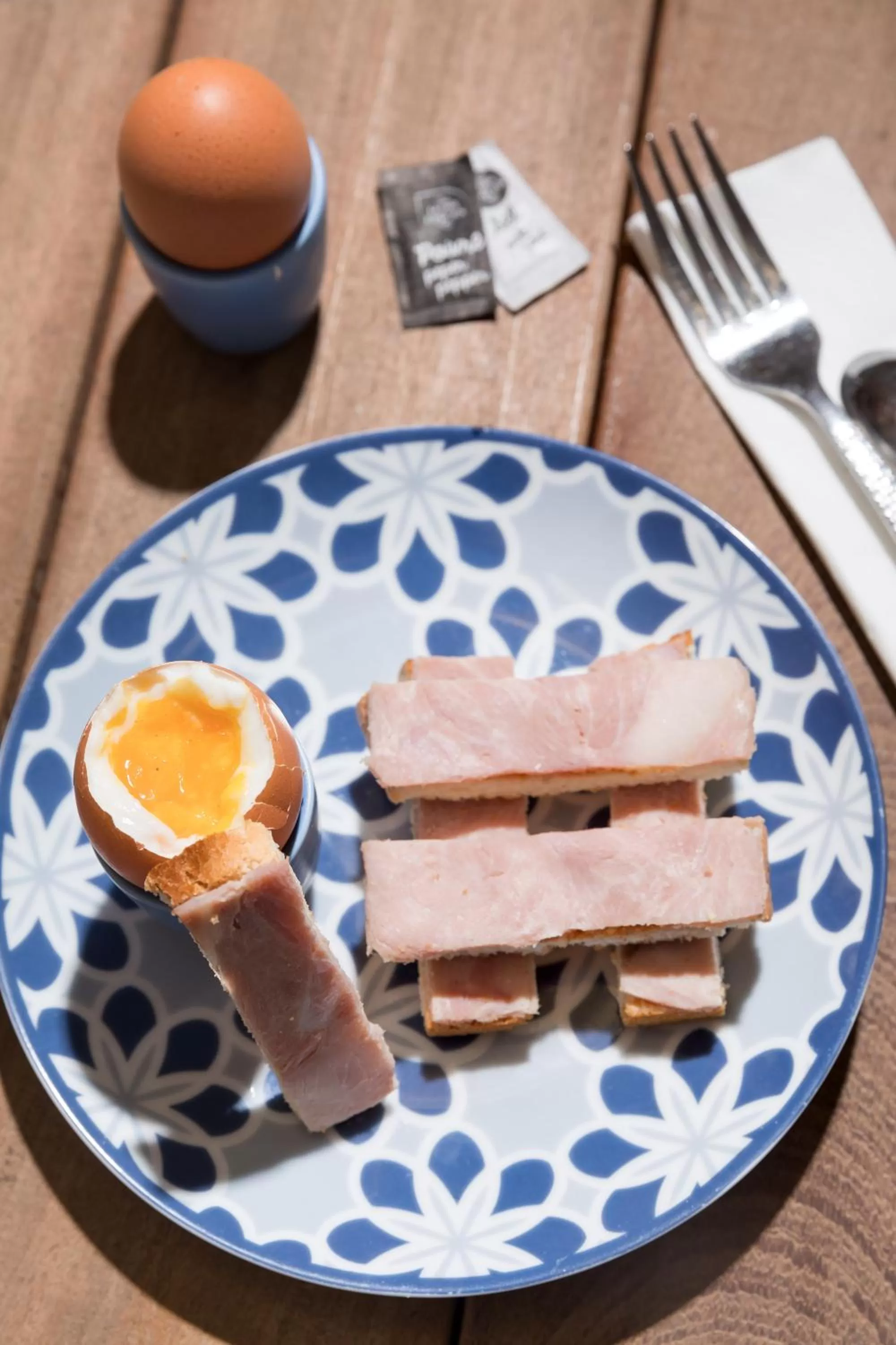 Breakfast in The Deck Hotel by Happyculture