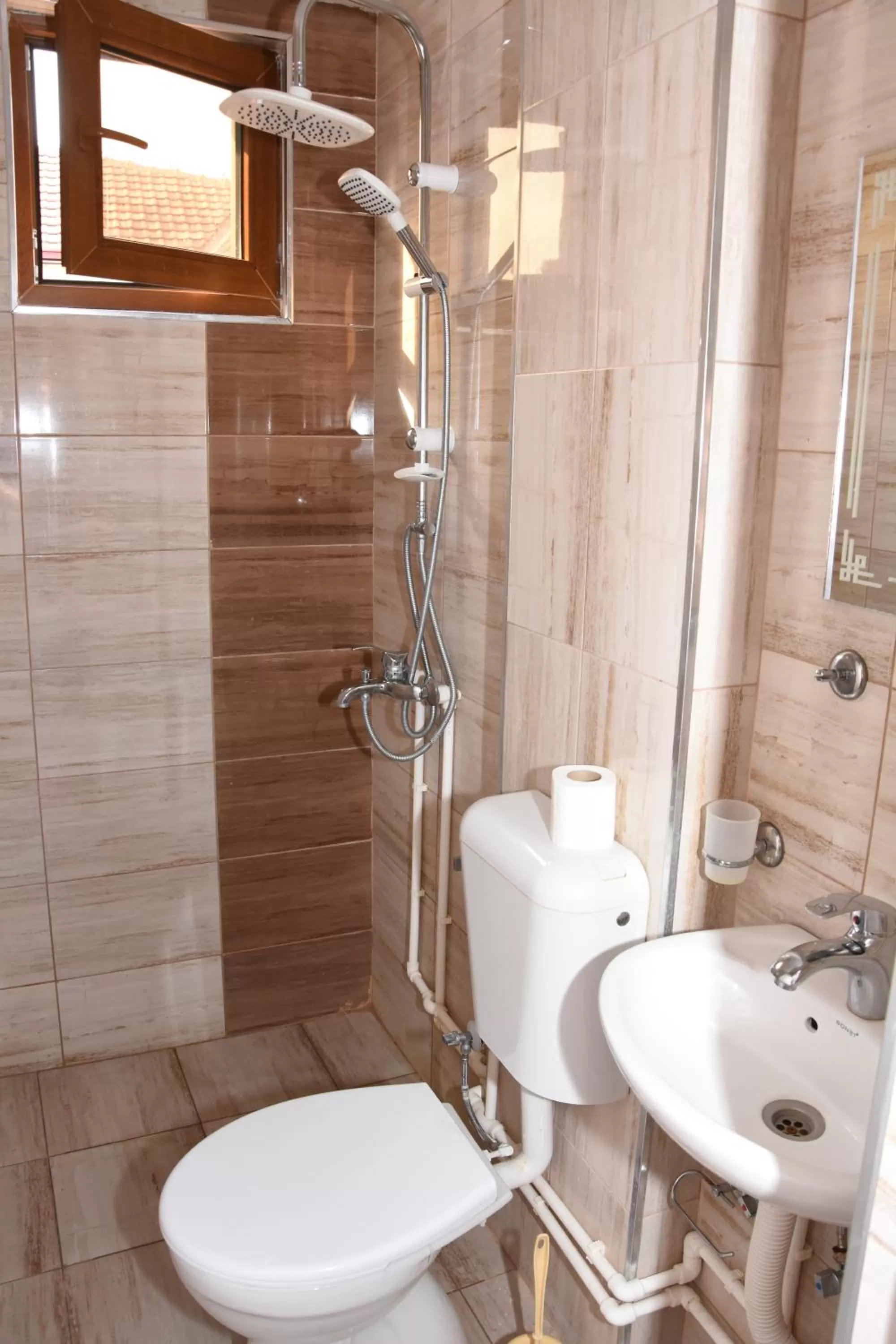 Bathroom in Motel Atika