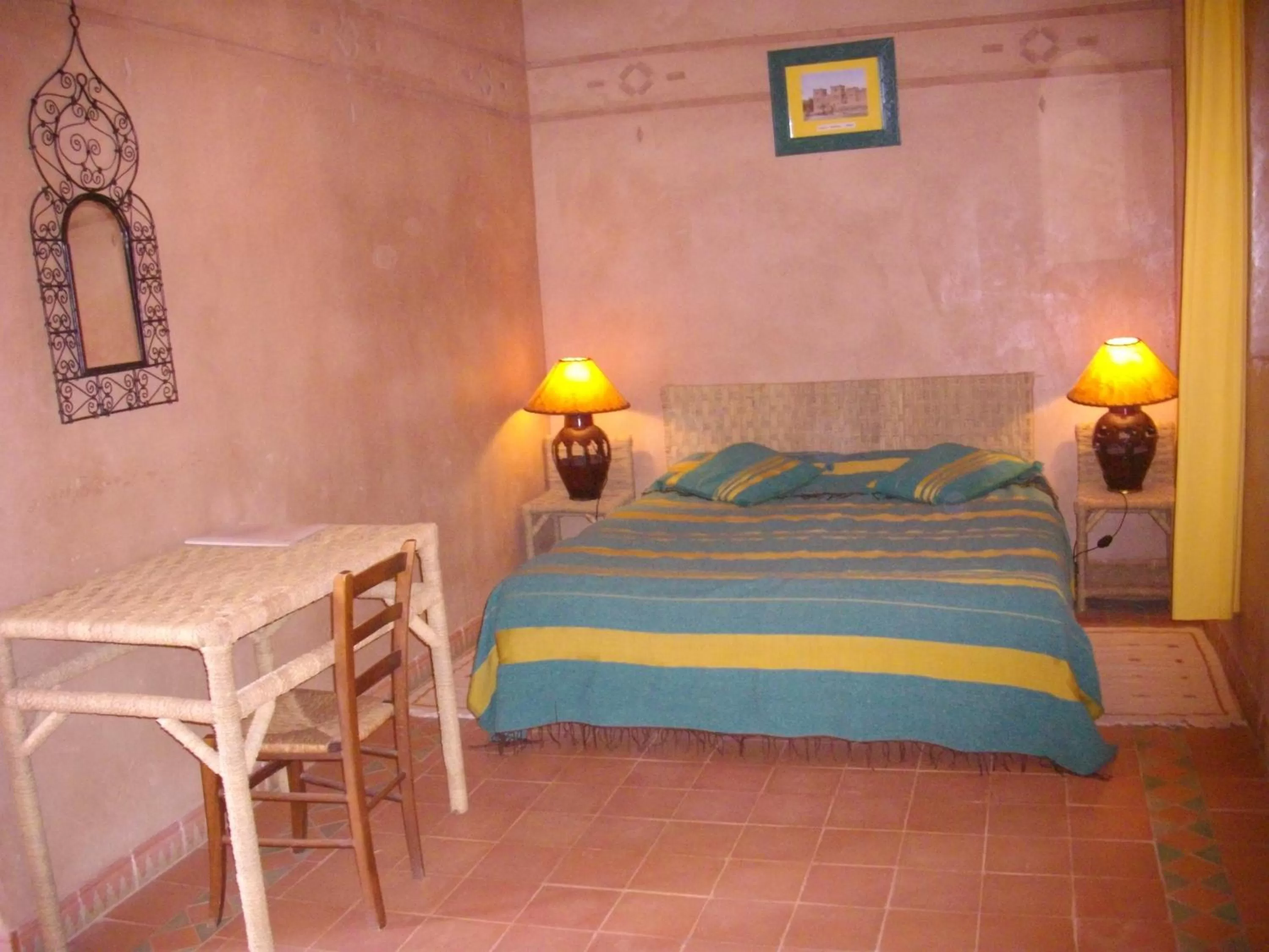 Photo of the whole room, Bed in Kasbah Zitoune