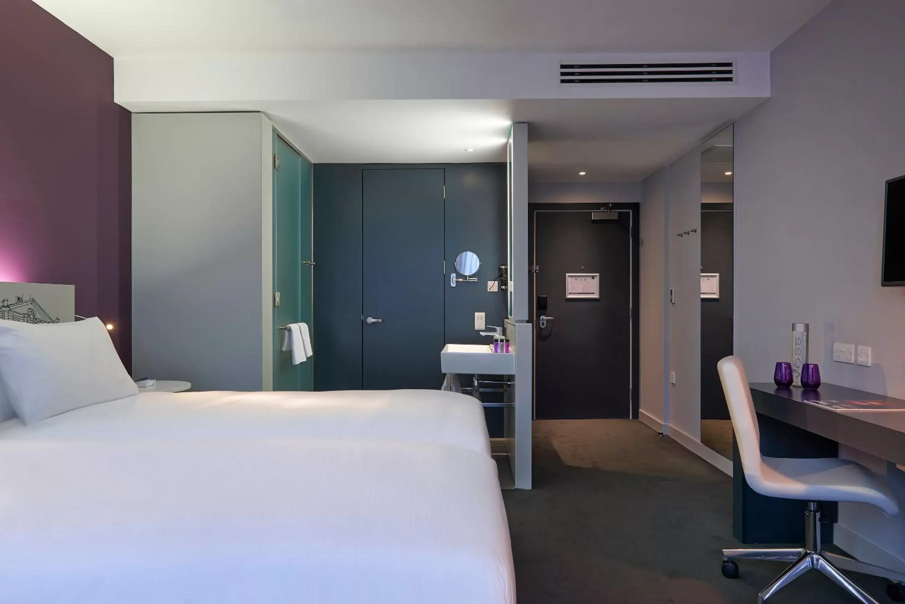 The INNSIDE Room in INNSiDE by Meliá Manchester The INNSIDE Room in INNSiDE by Meliá Manchester