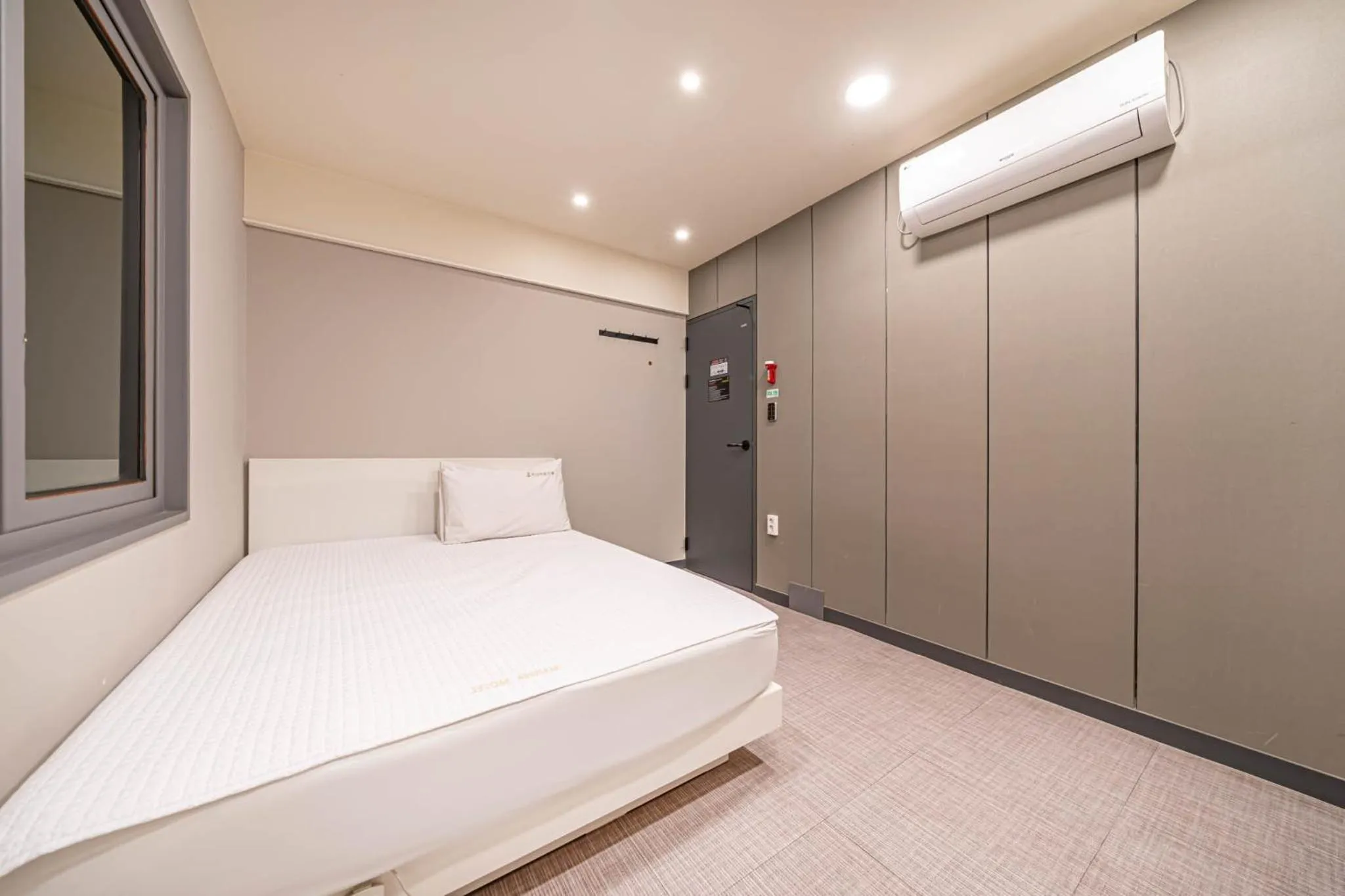 Bedroom, Bed in Top Motel Busan