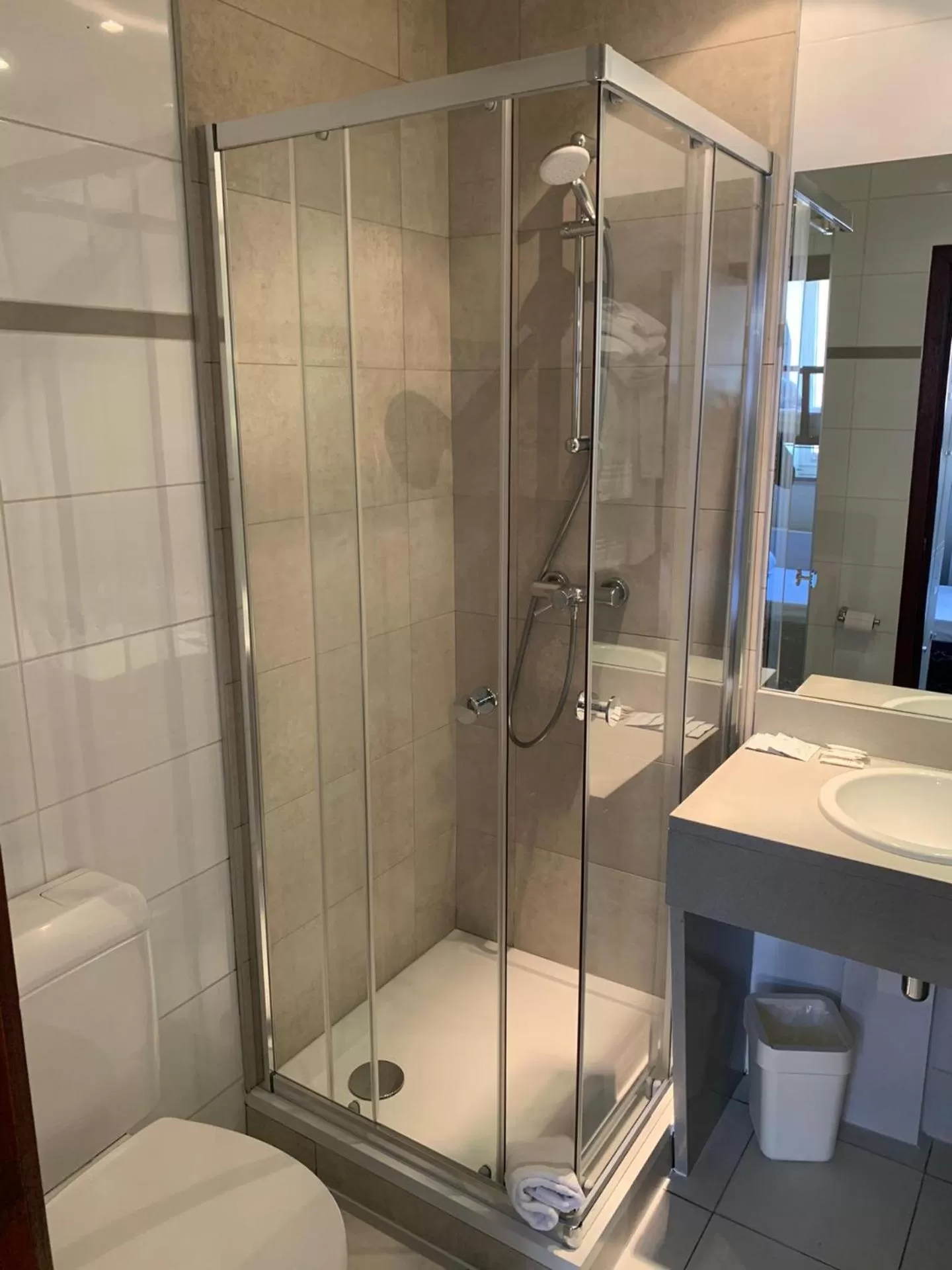 Bathroom in Safestay Brussels Grand Place