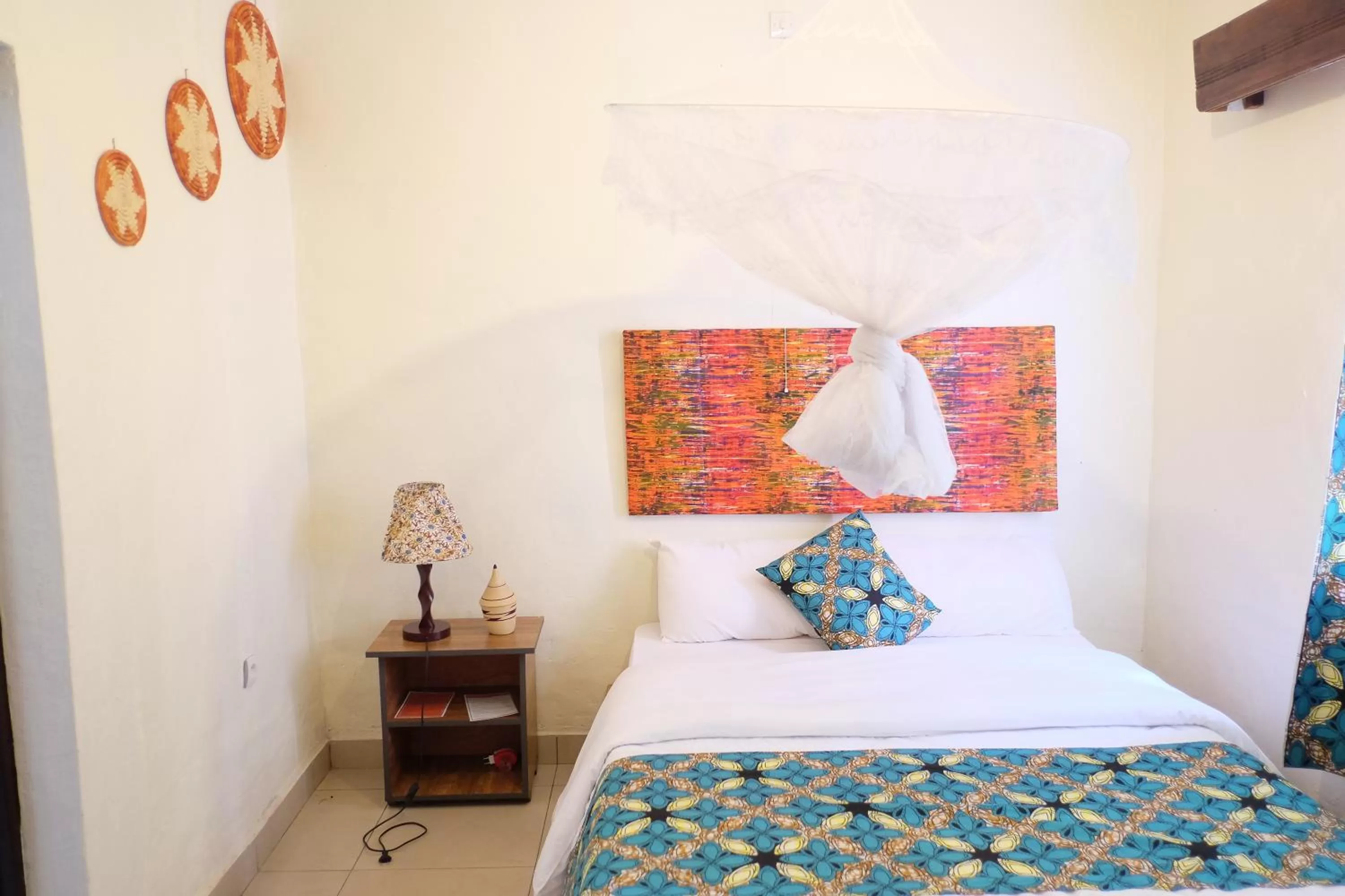 Photo of the whole room, Bed in INZOZI AFRICA HOUSE B&B- Kacyiru