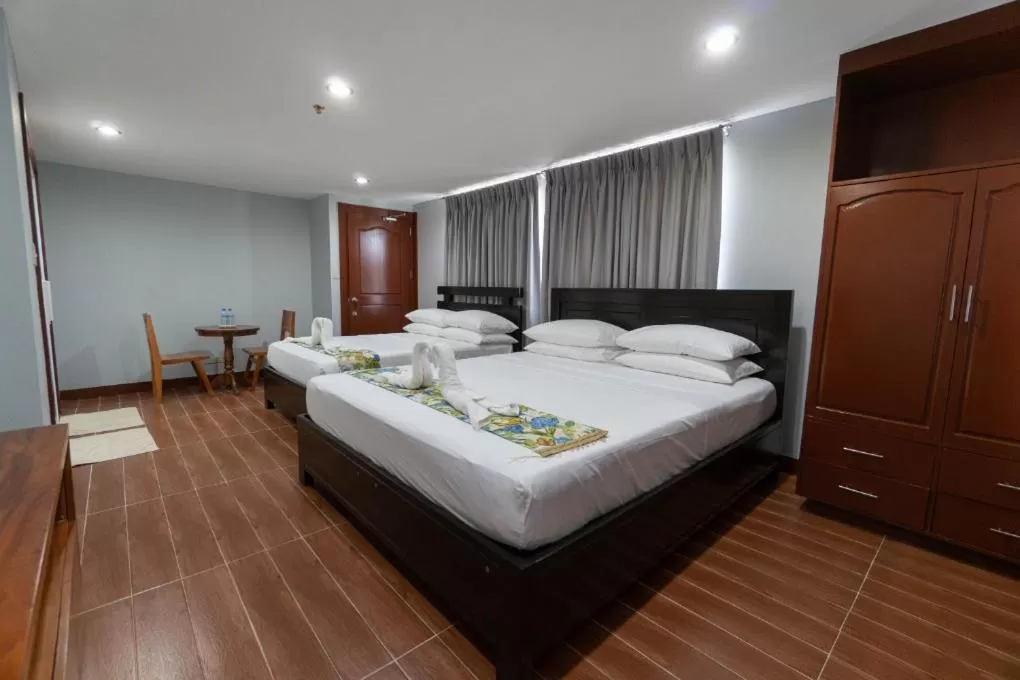 Bed in One Averee Bay Hotel