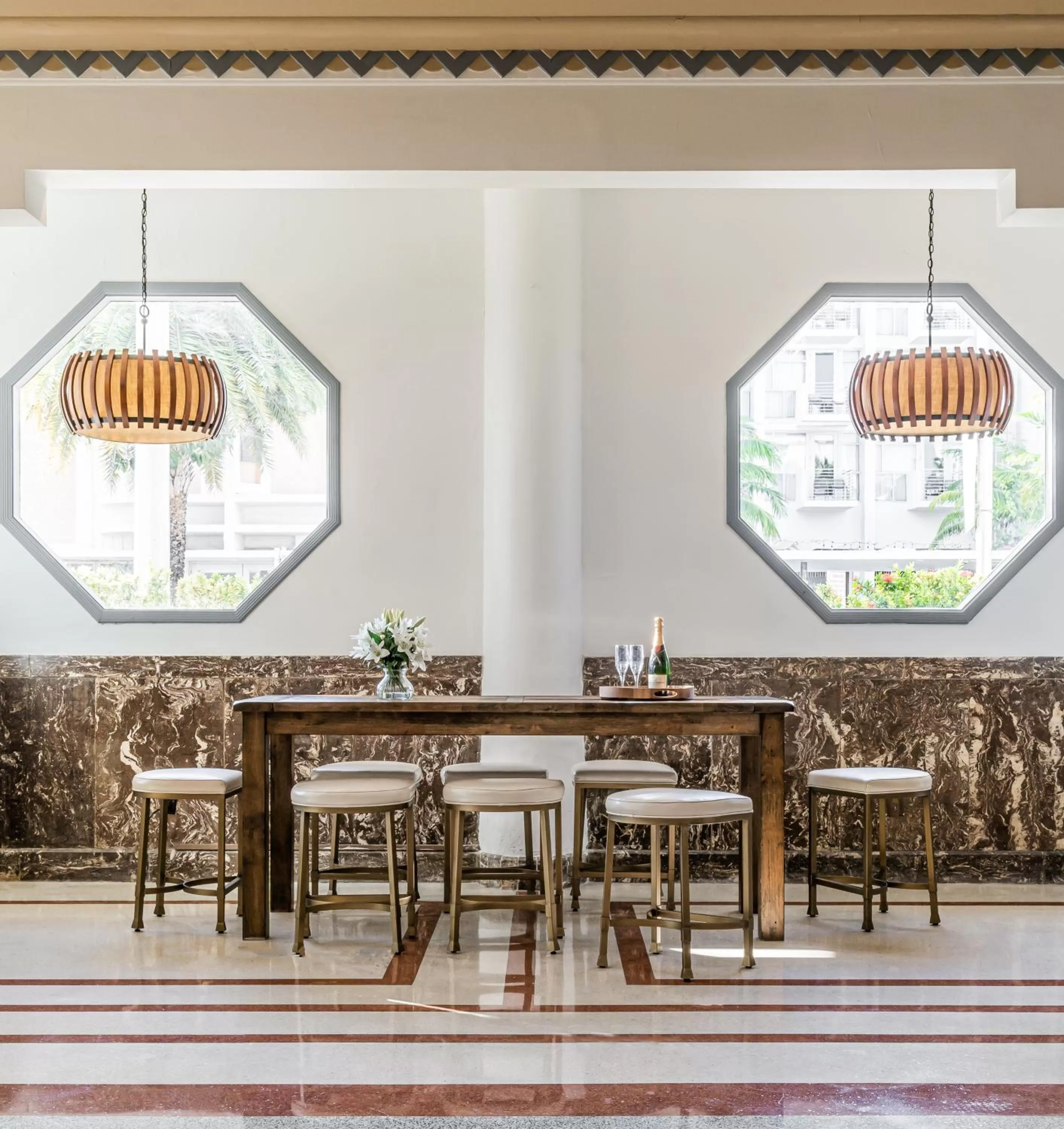 Lobby or reception in Essex House Hotel