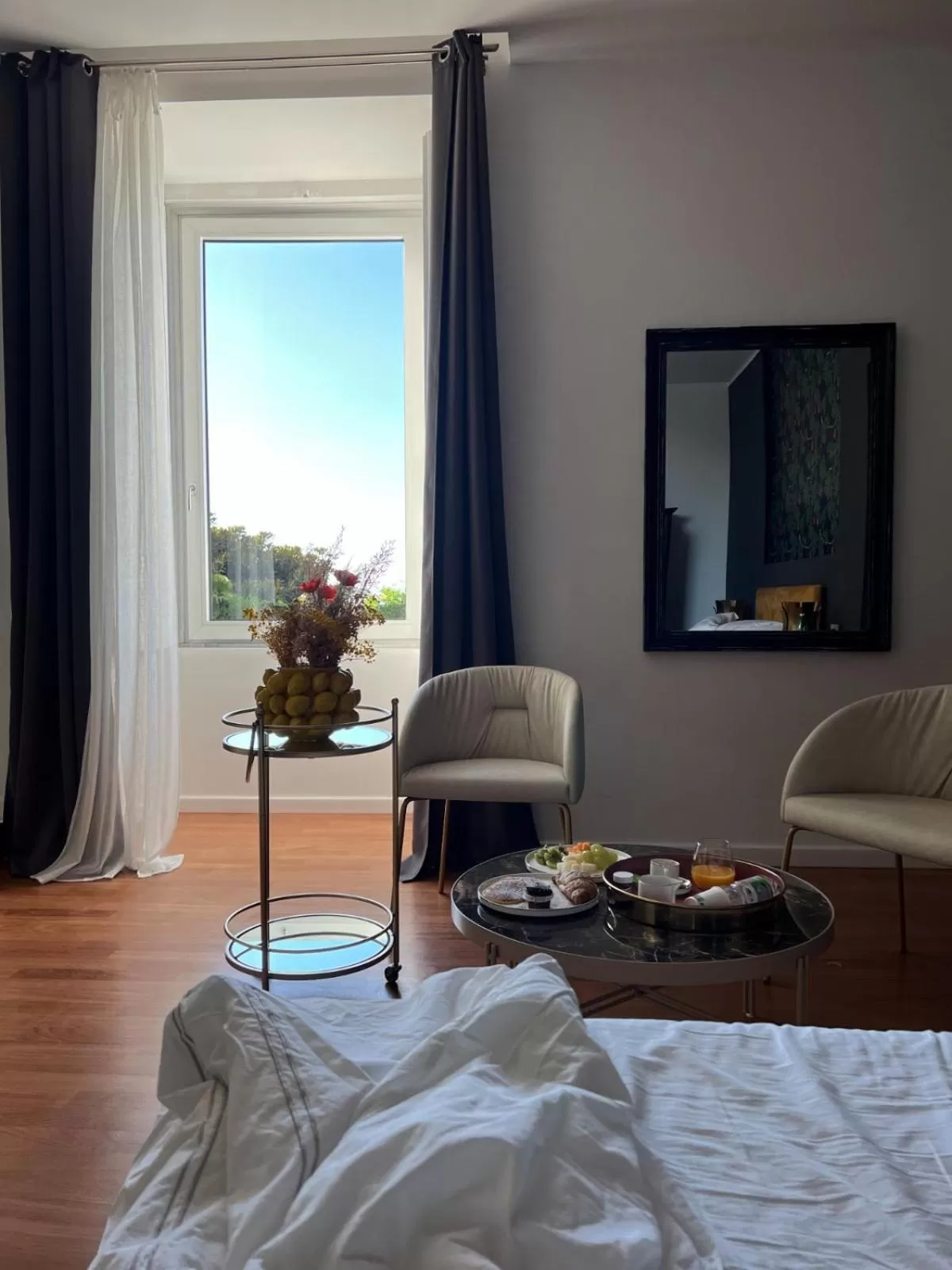 Bedroom, Bed in MareLuna Rooms