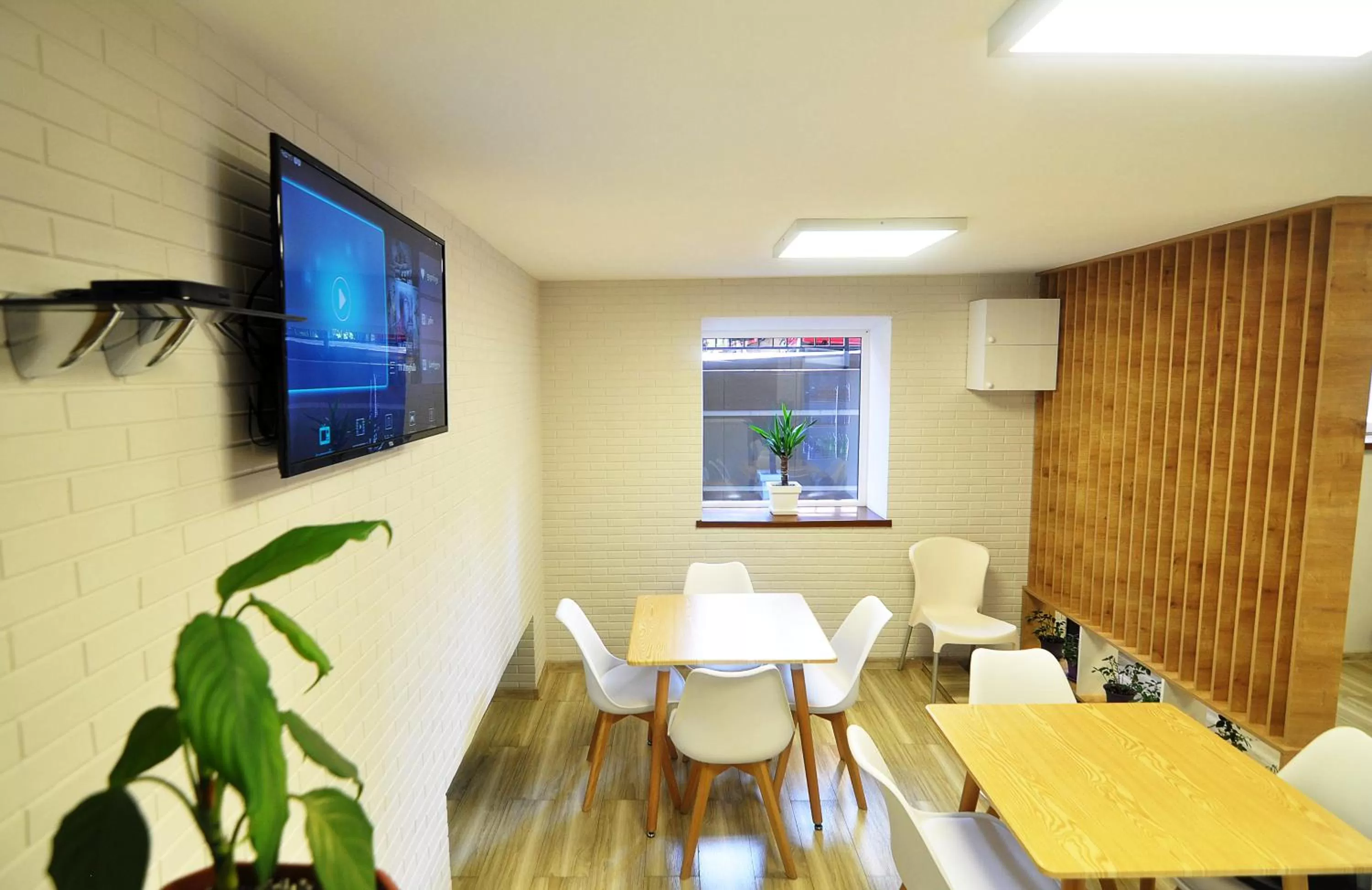 Seating area, Dining Area in Light Hotel