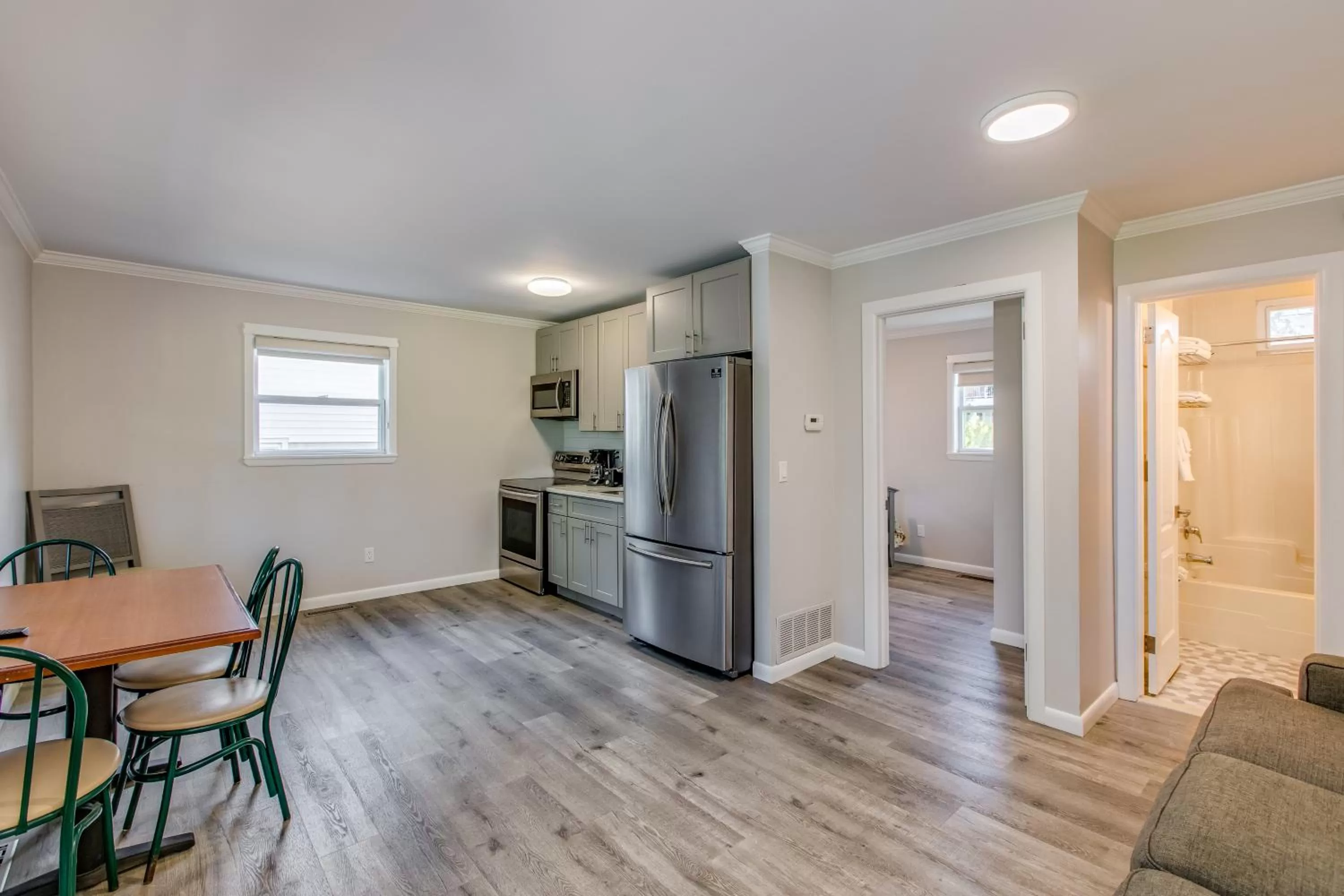 Colonial Shores Resort