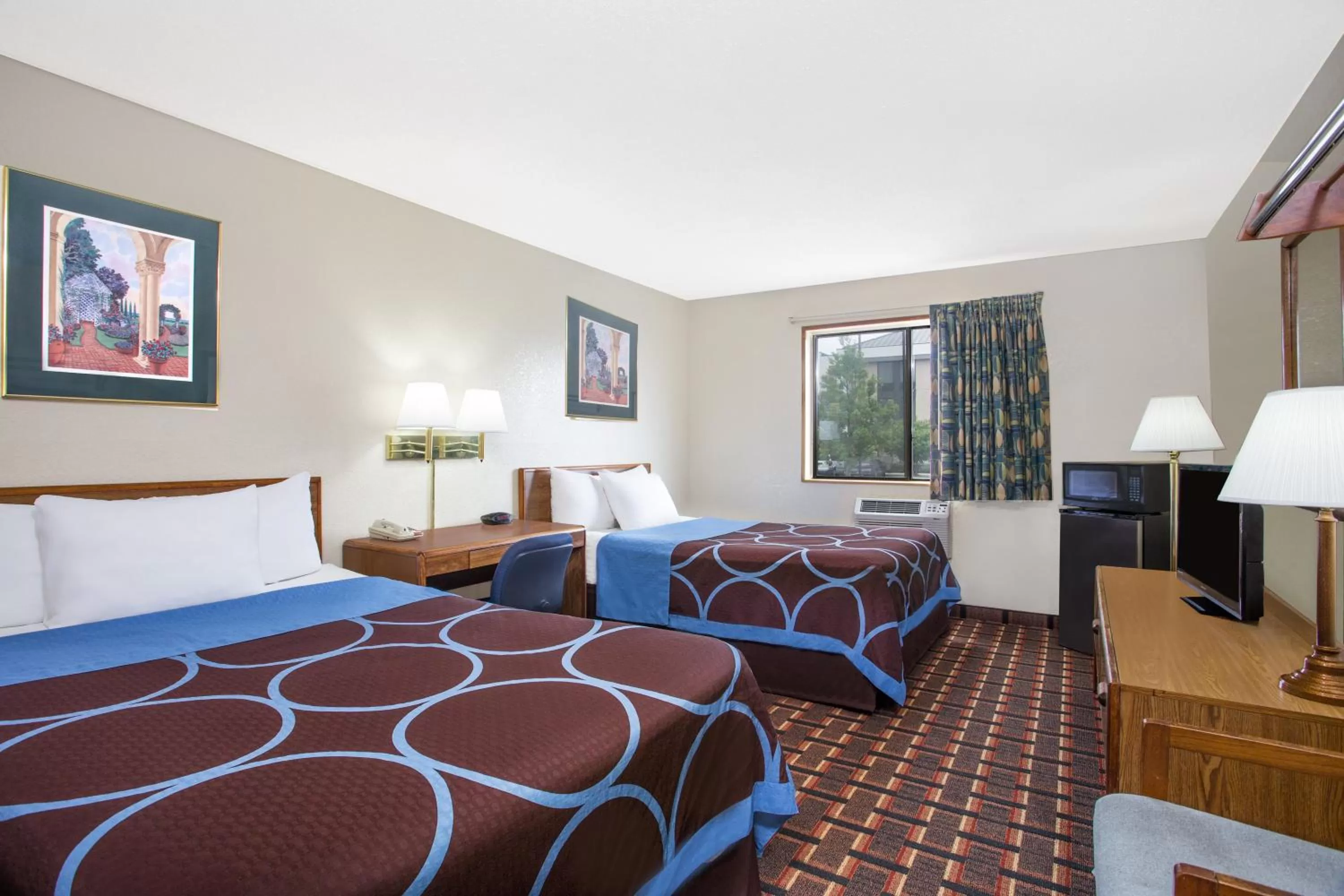 Double Room with Two Double Beds - Smoking in Super 8 by Wyndham Douglas