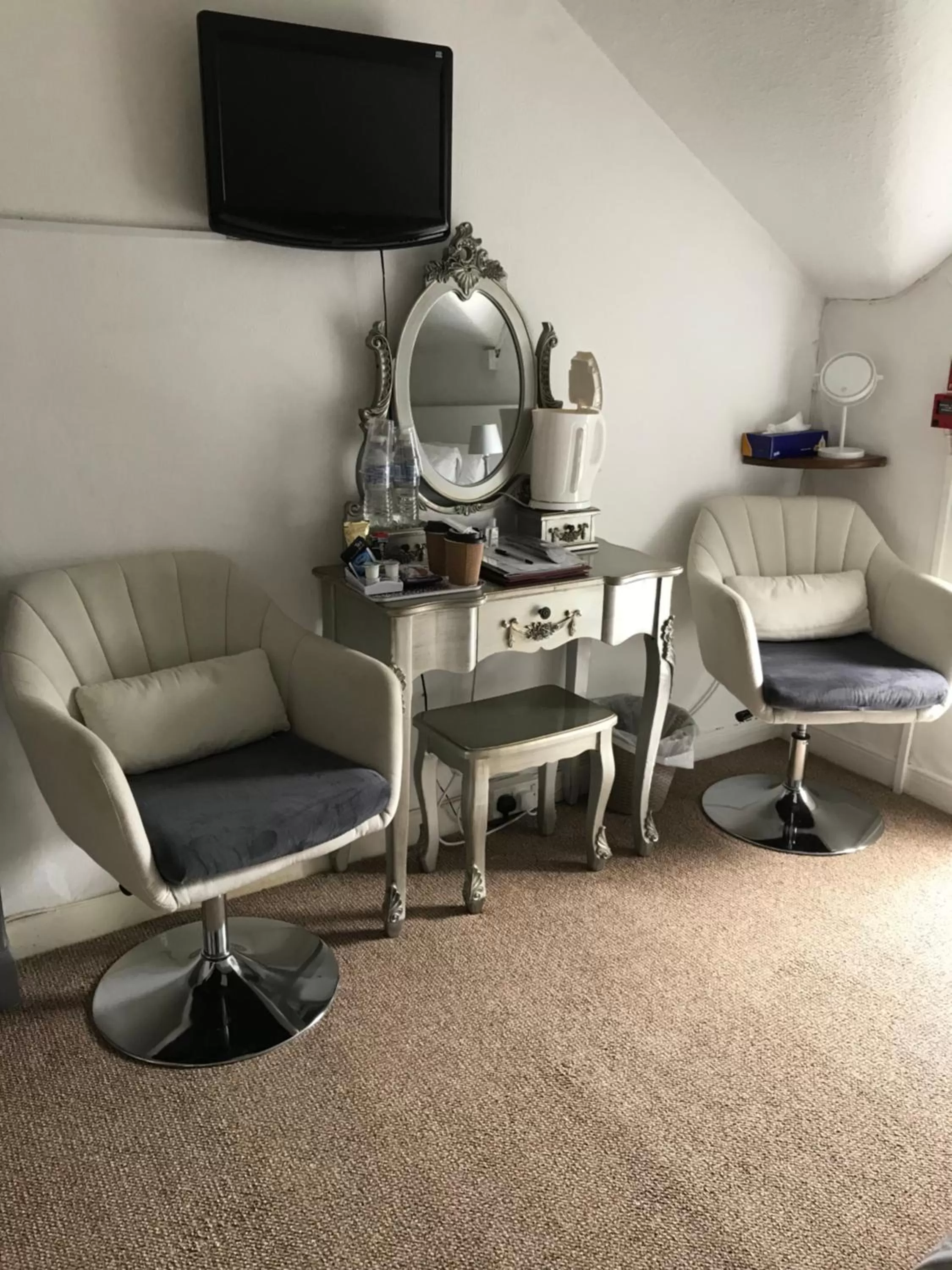 TV/Entertainment Center in Atlantic View B&B