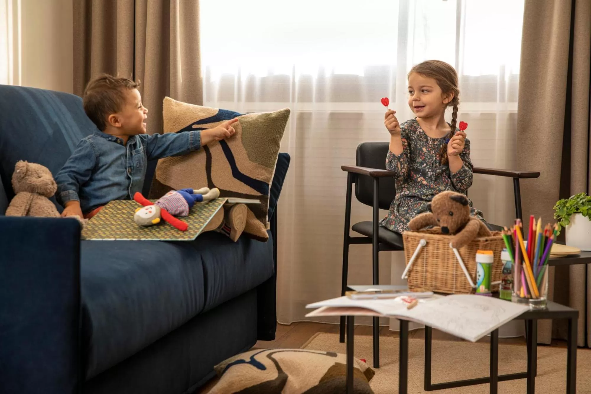 children in Hôtel du Port