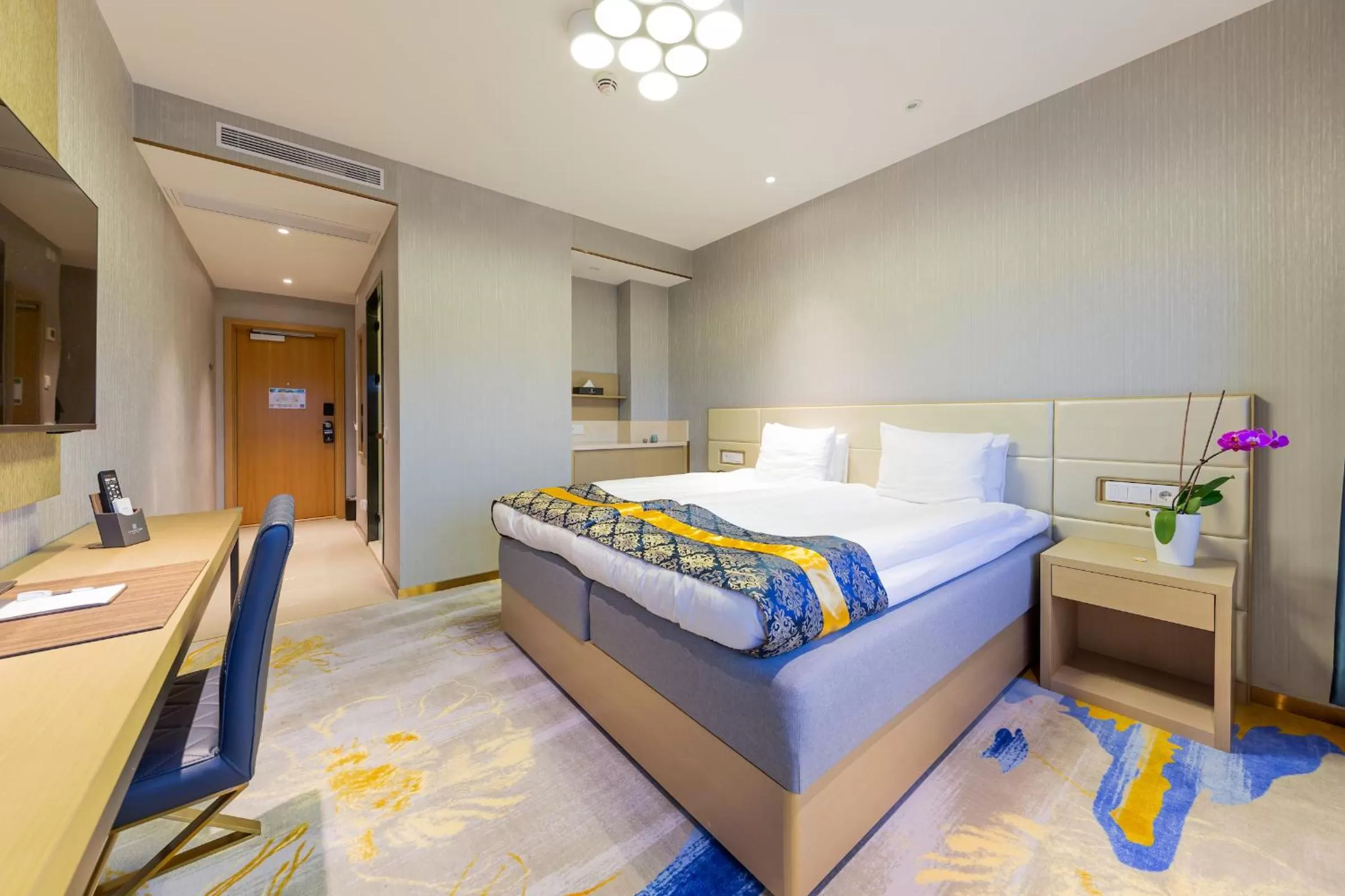 Bed in Livington Hotel