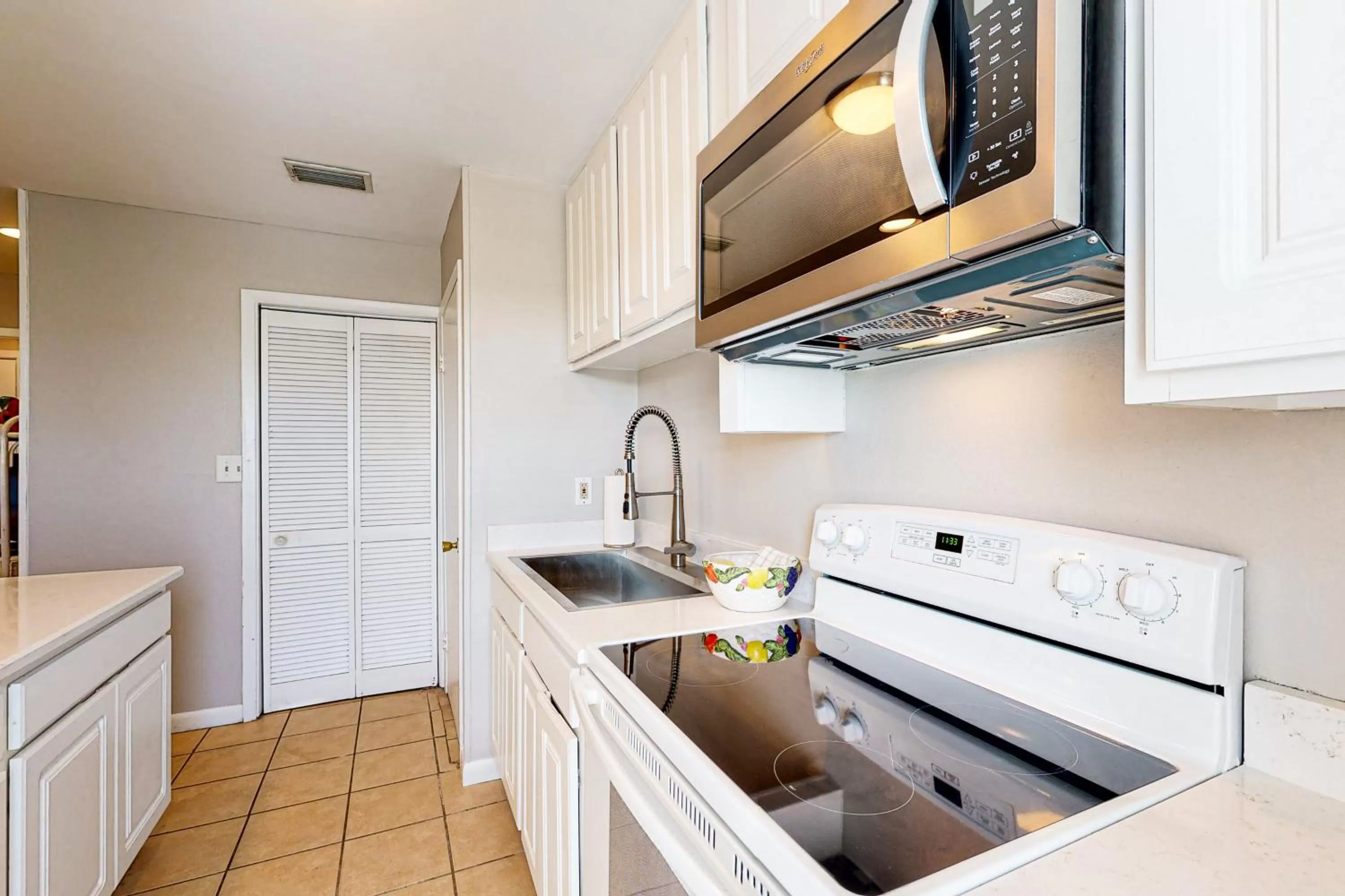 Kitchen/Kitchenette in Seahorse 612