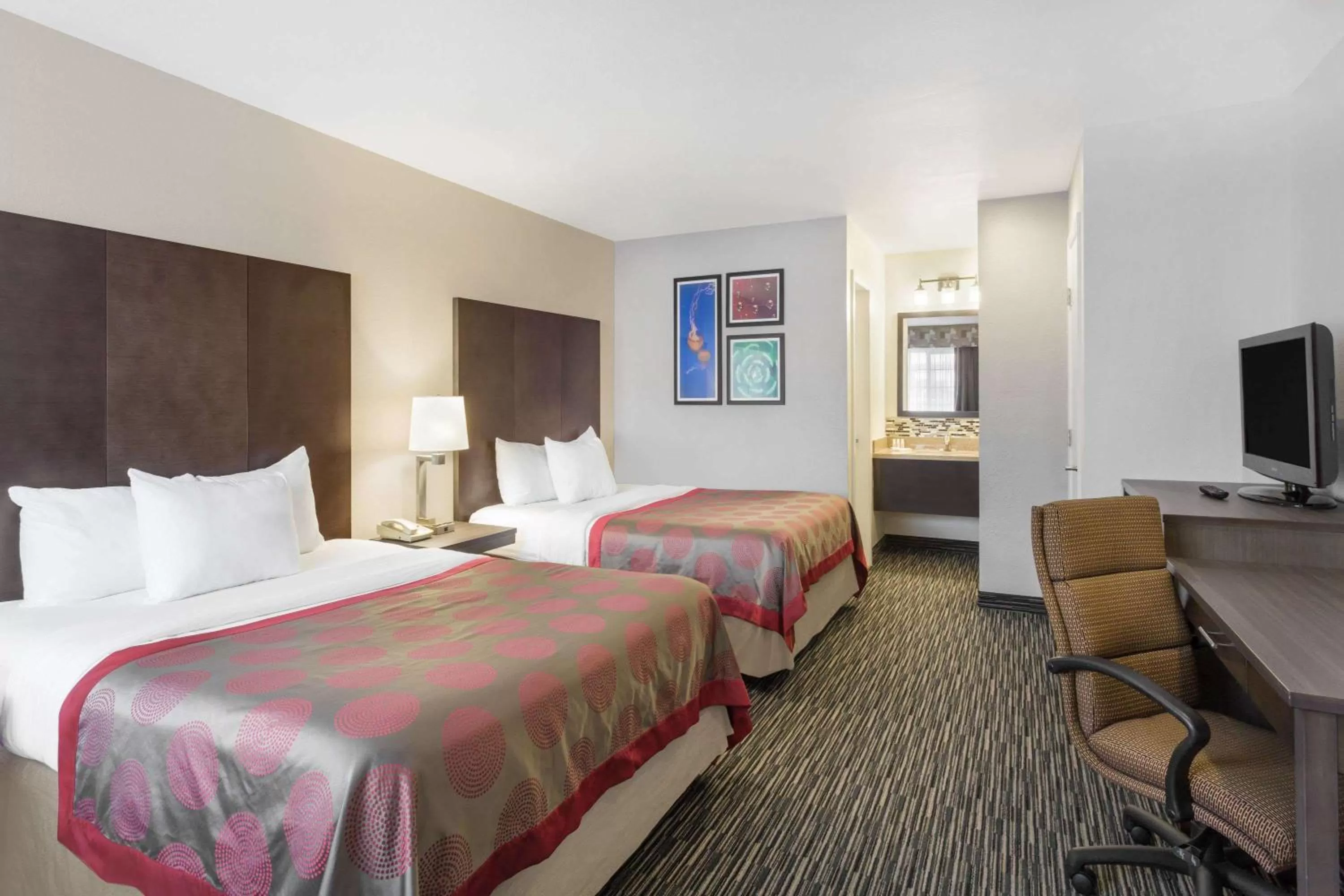 Photo of the whole room, Bed in Ramada by Wyndham Monterey