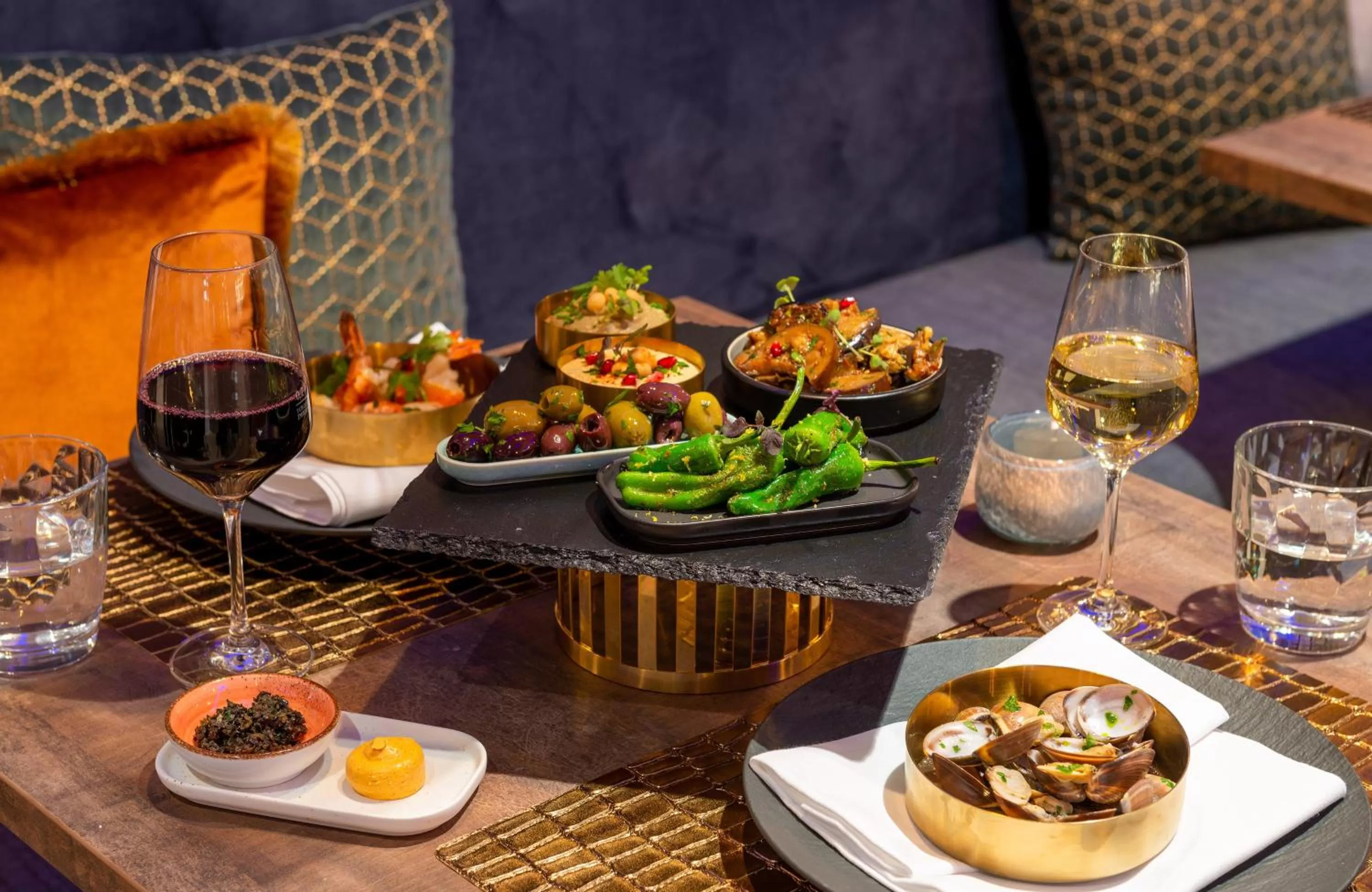 Restaurant/places to eat in Leonardo Hotel Augsburg