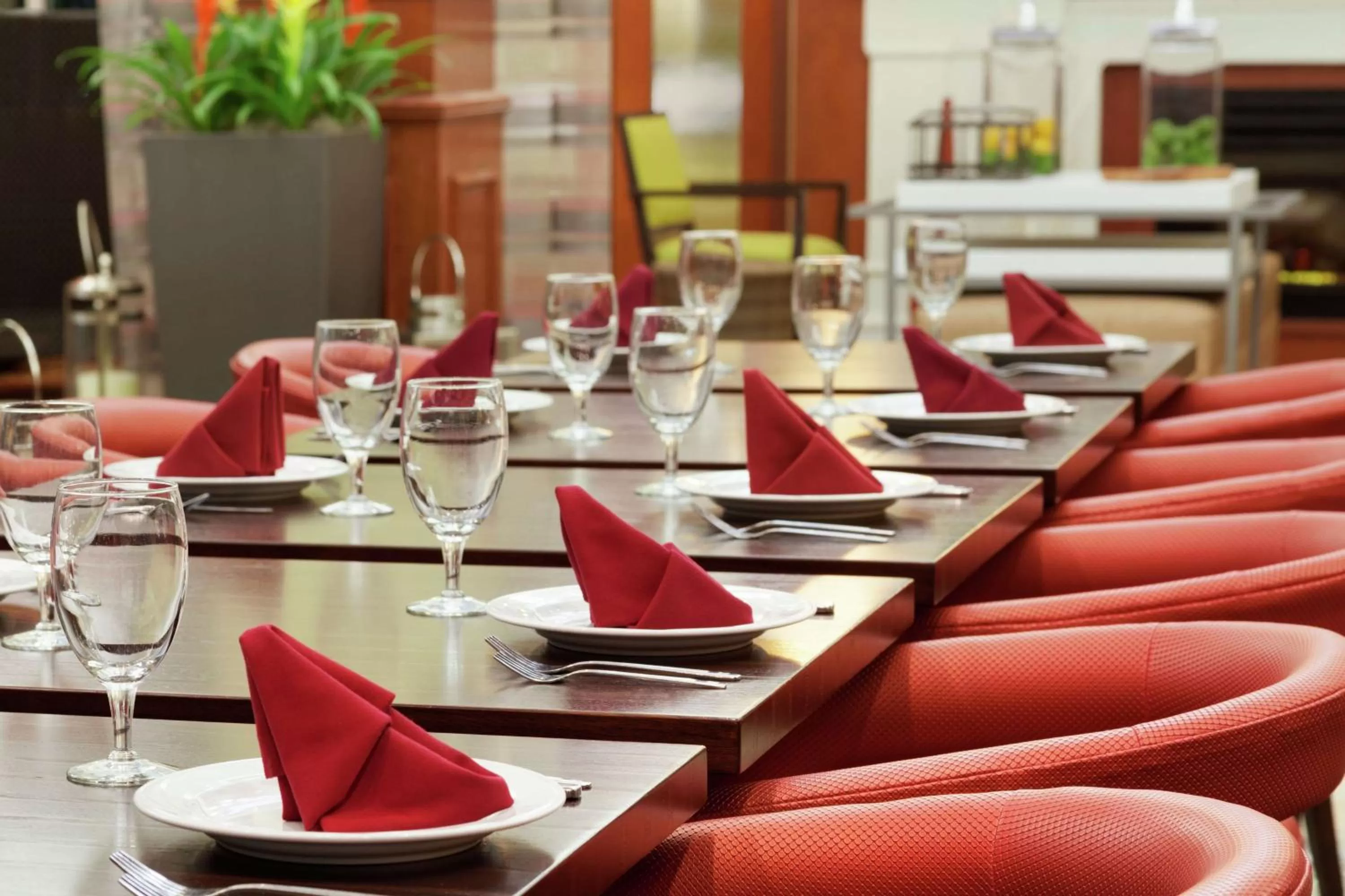 Restaurant/places to eat in Hilton Garden Inn Houston/The Woodlands